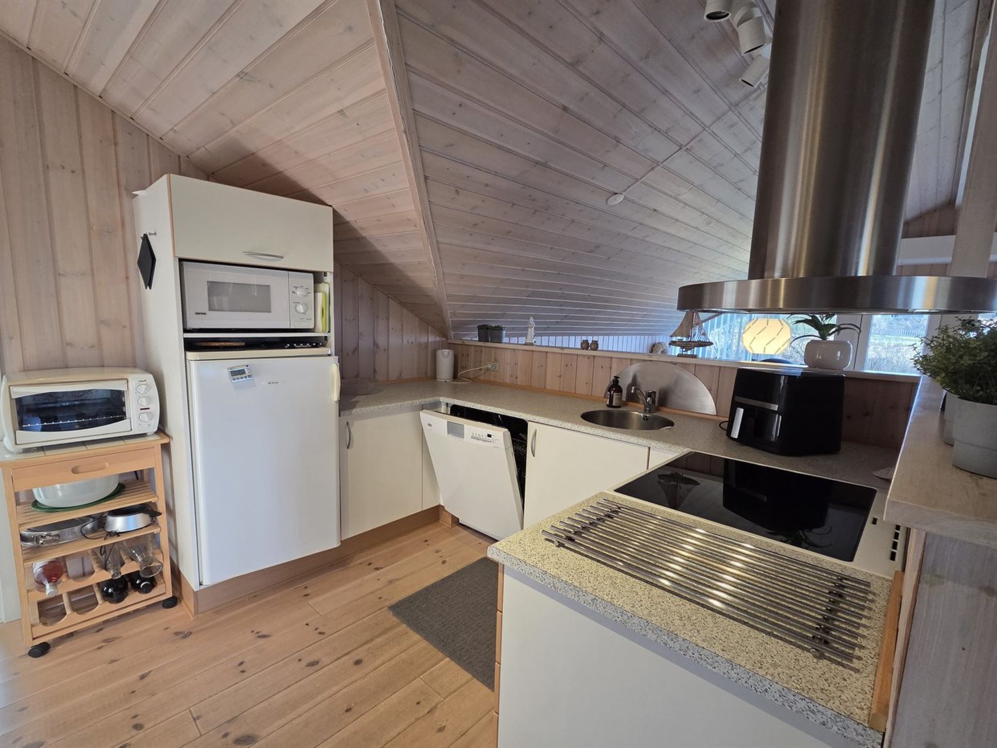 "Arold" - 600m to the fjord - Drinnen