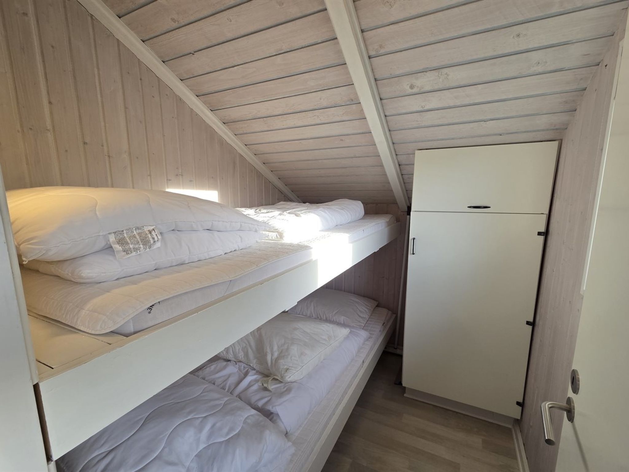 "Arold" - 600m to the fjord - Drinnen