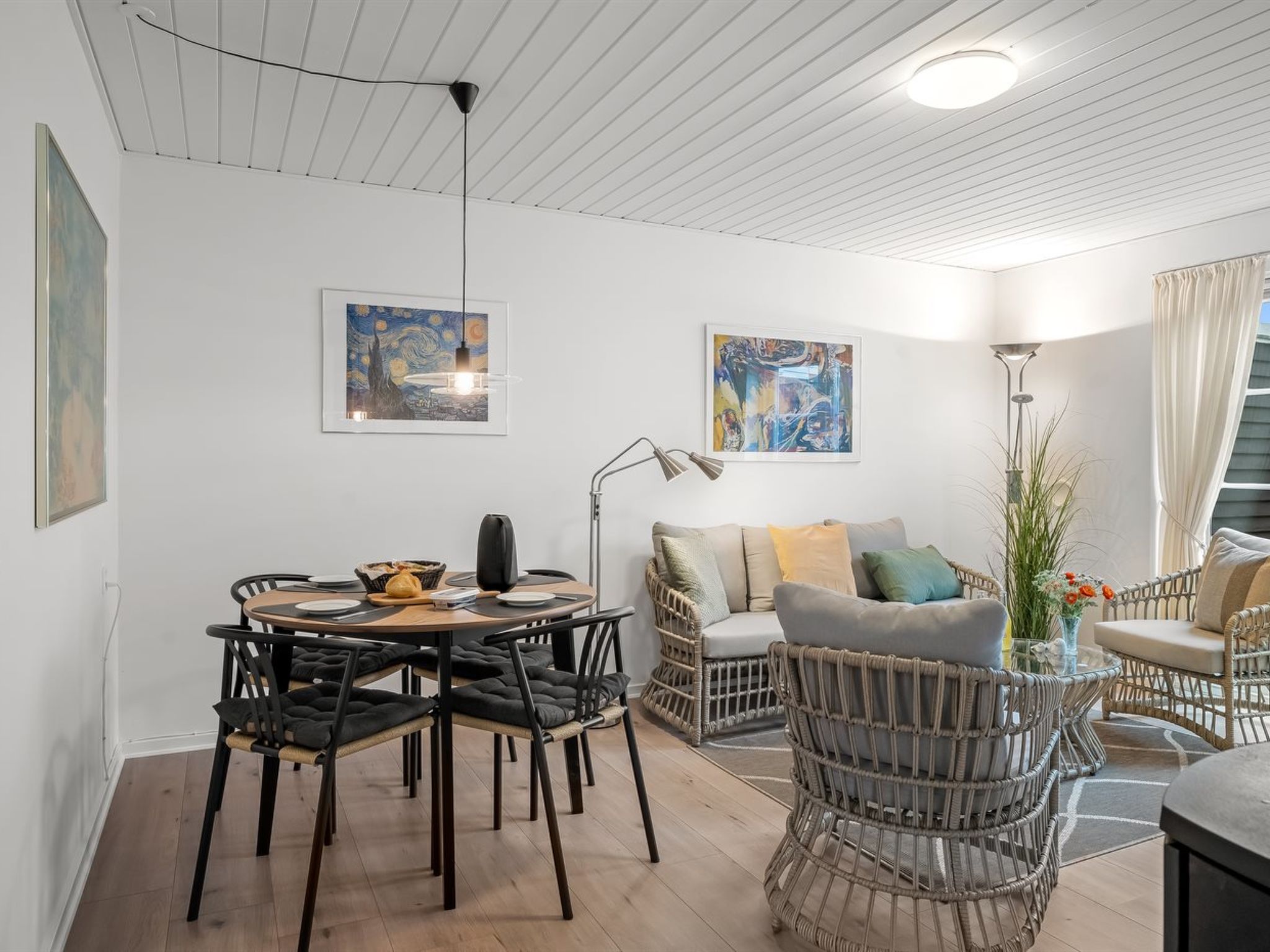 "Ineke" - 200m from the sea