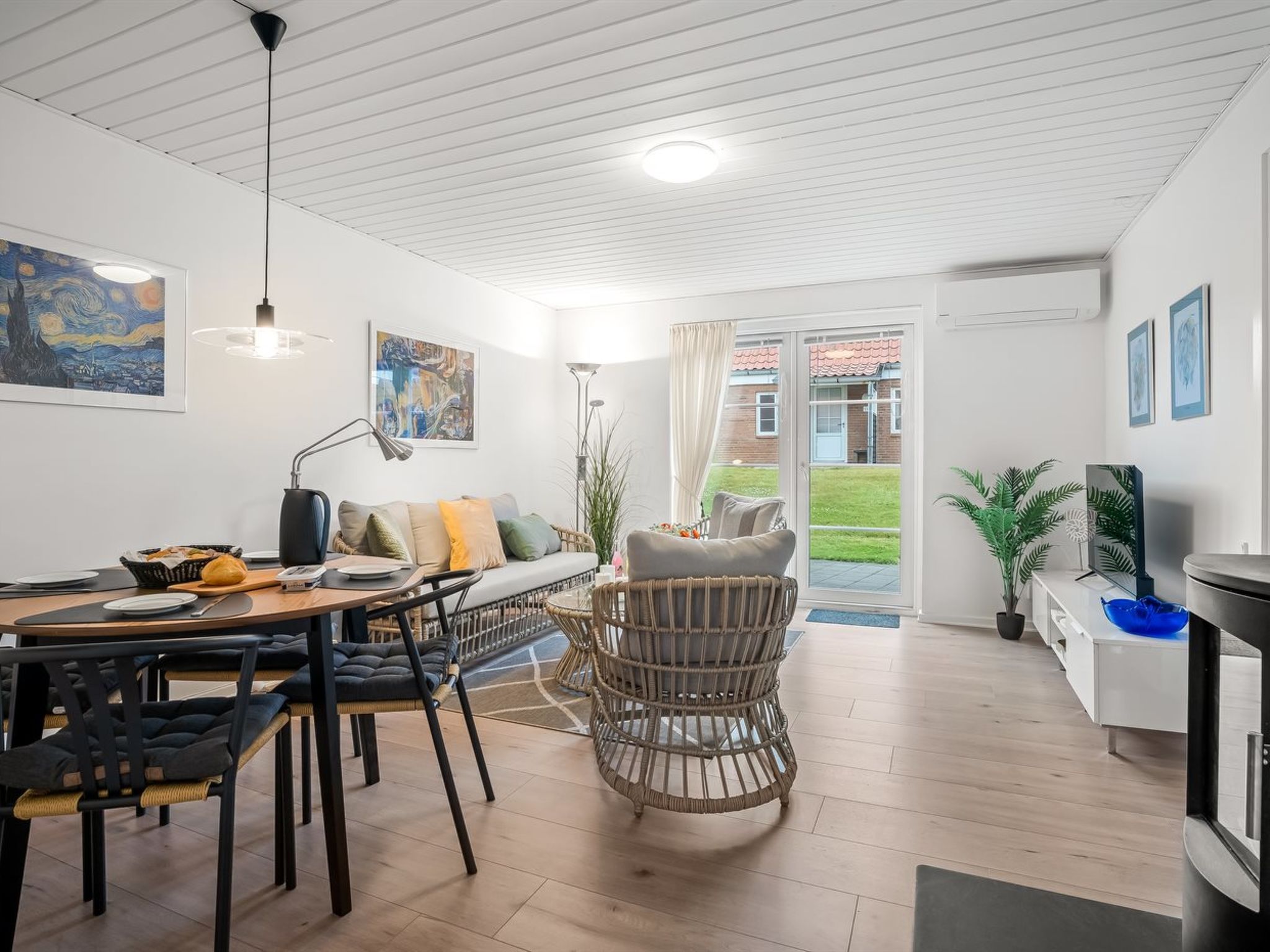 "Ineke" - 200m from the sea - Inside