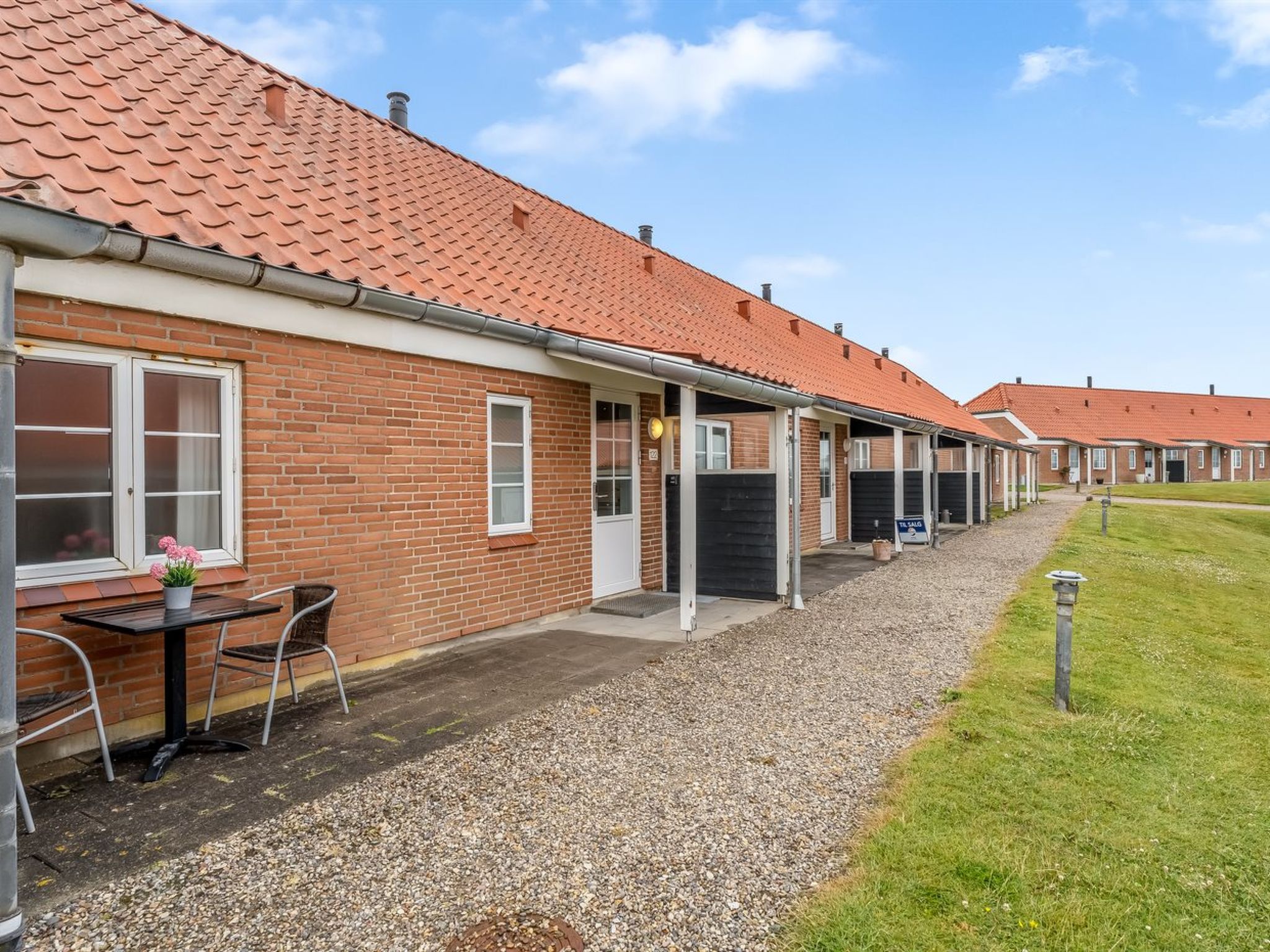 "Ineke" - 200m from the sea - Outside