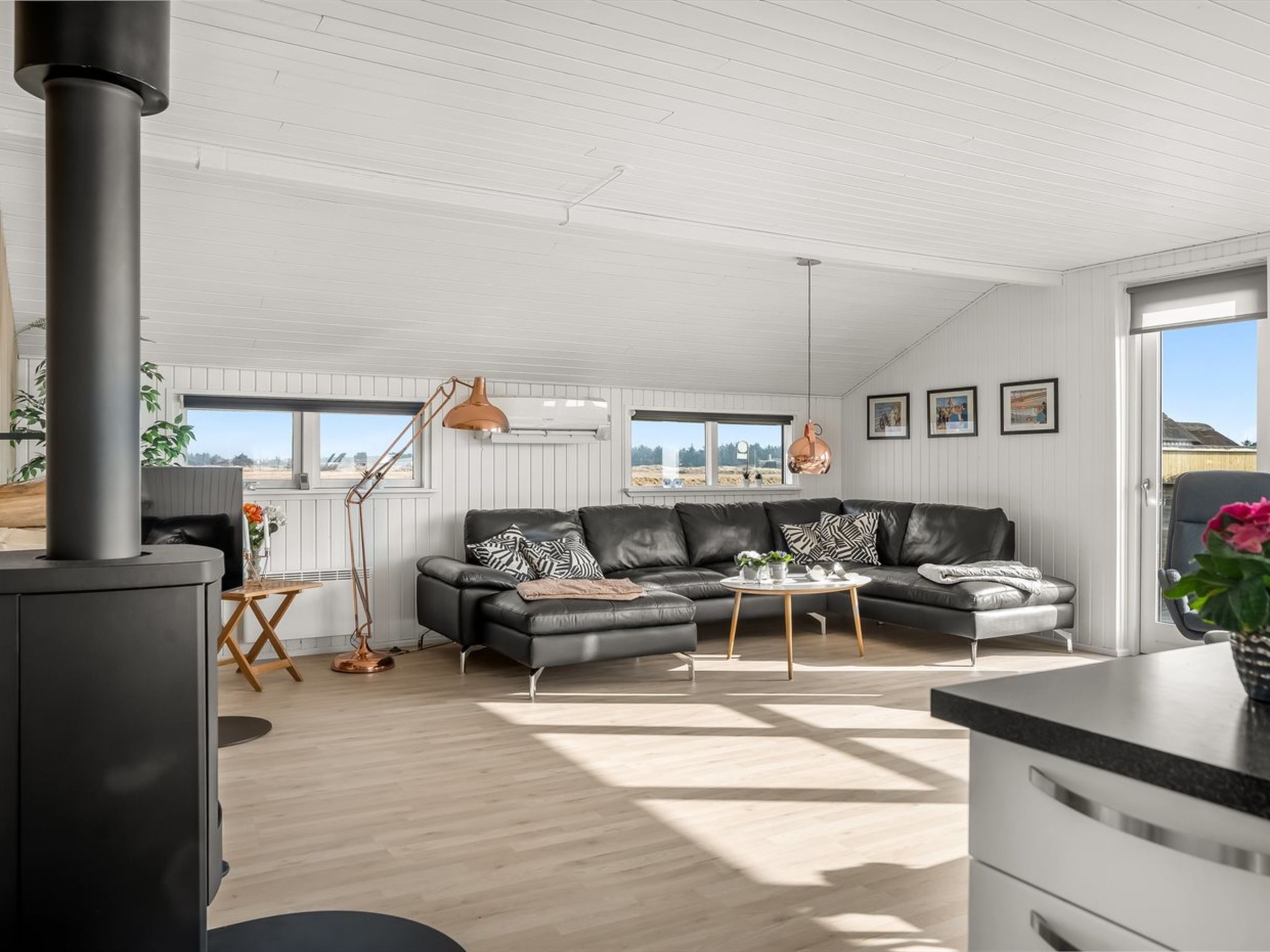 "Withger" - 300m from the sea