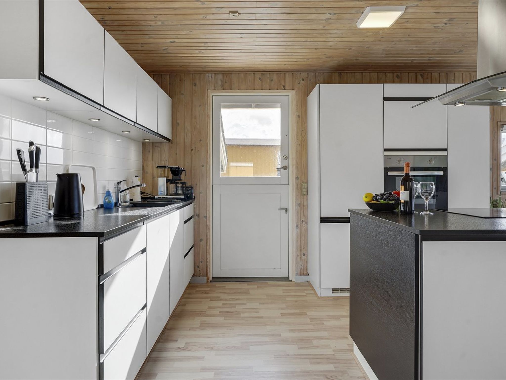 "Hebba" - 300m from the sea-Binnen
