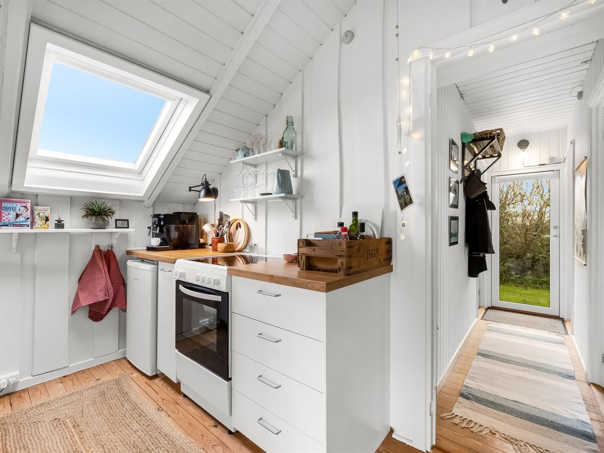 "Kamile" - 400m from the sea - Binnen