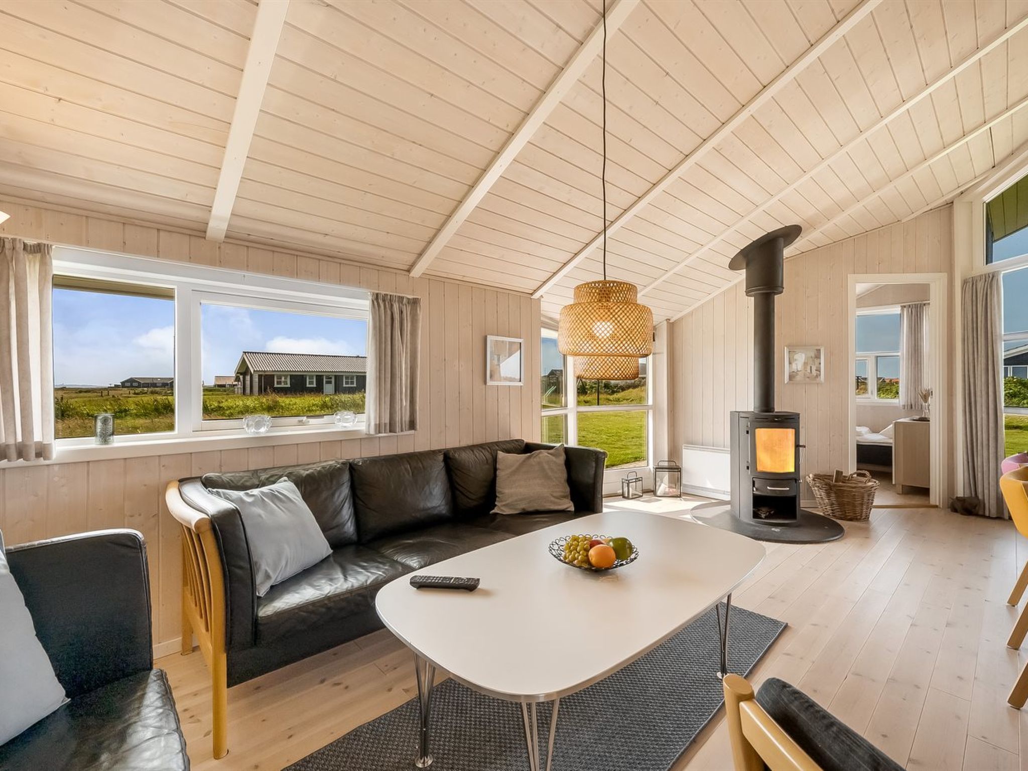 "Eemil" - 700m from the sea - Inside