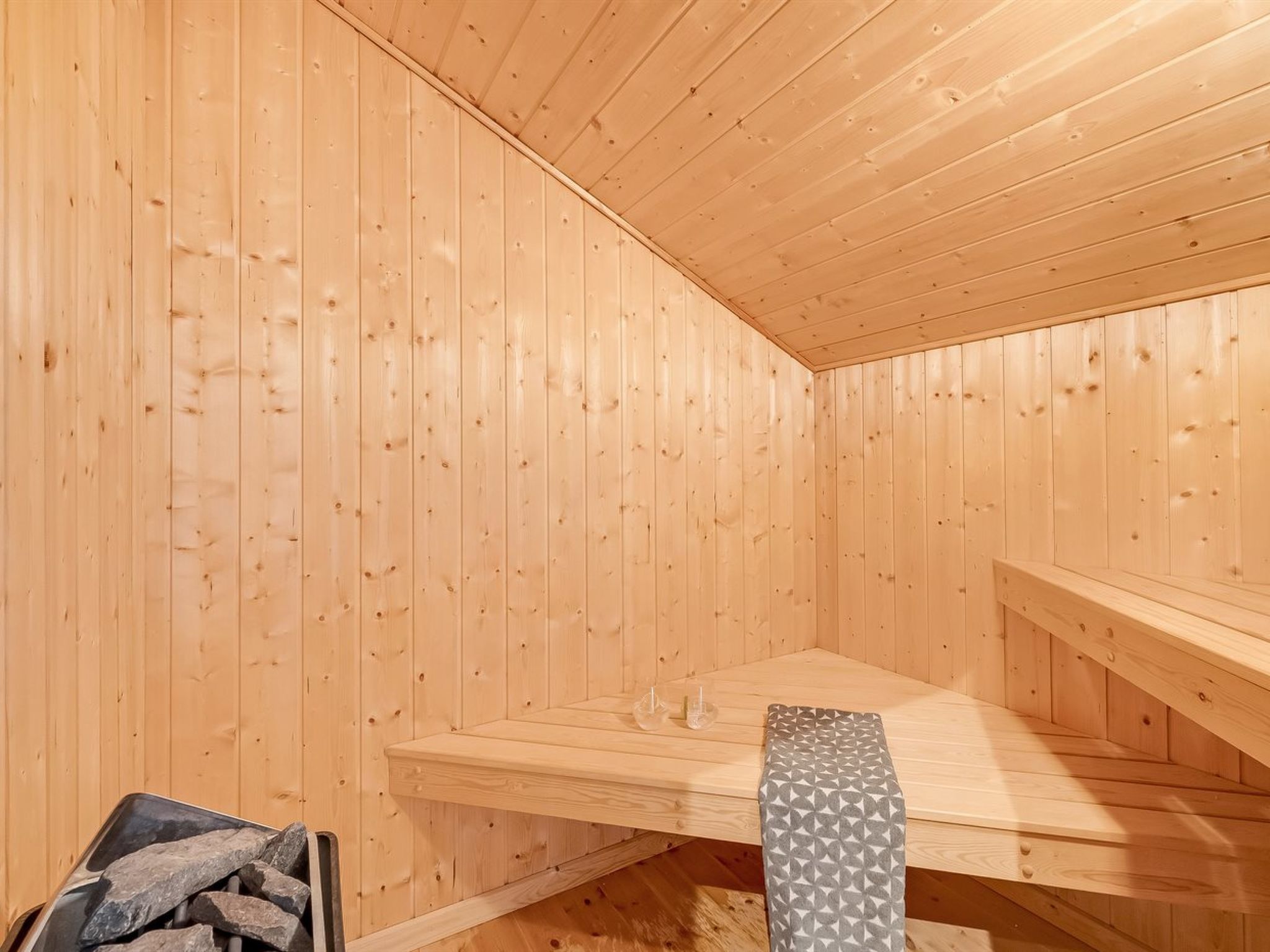 "Eemil" - 700m from the sea - Inside