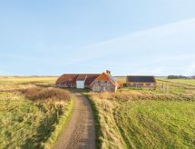 "Answald" - 250m from the sea