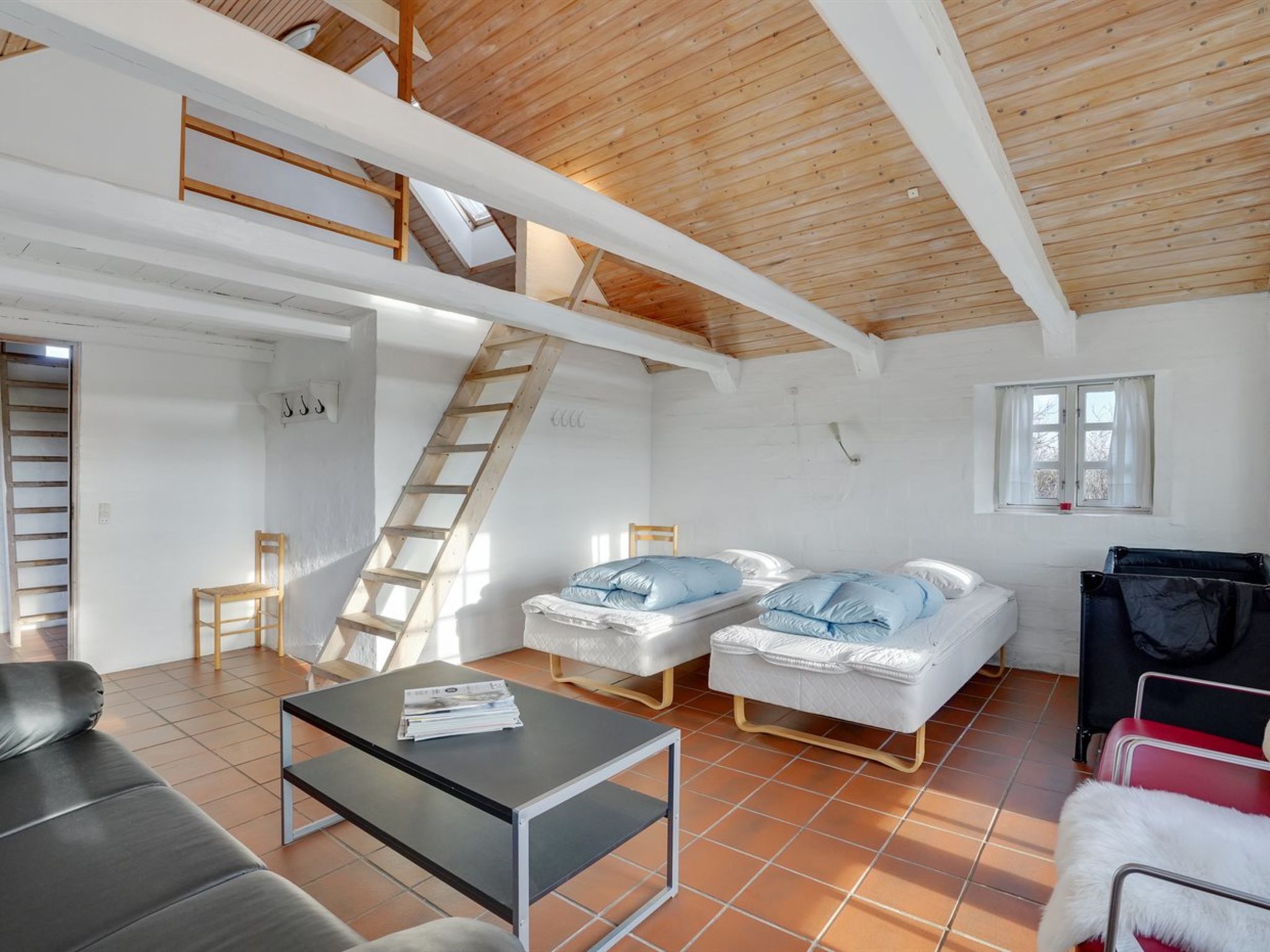 "Answald" - 250m from the sea-Binnen
