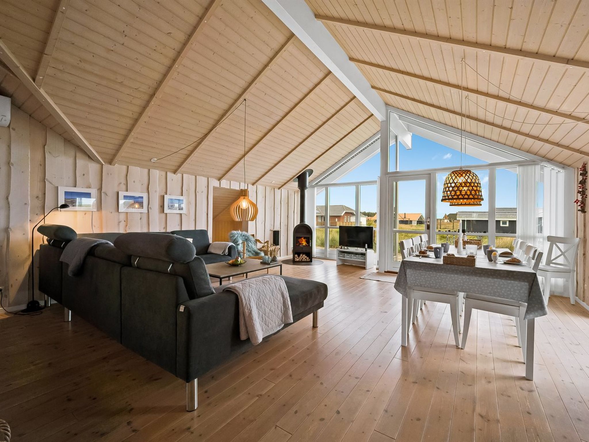 "Sochyeta" - 150m from the sea - Binnen