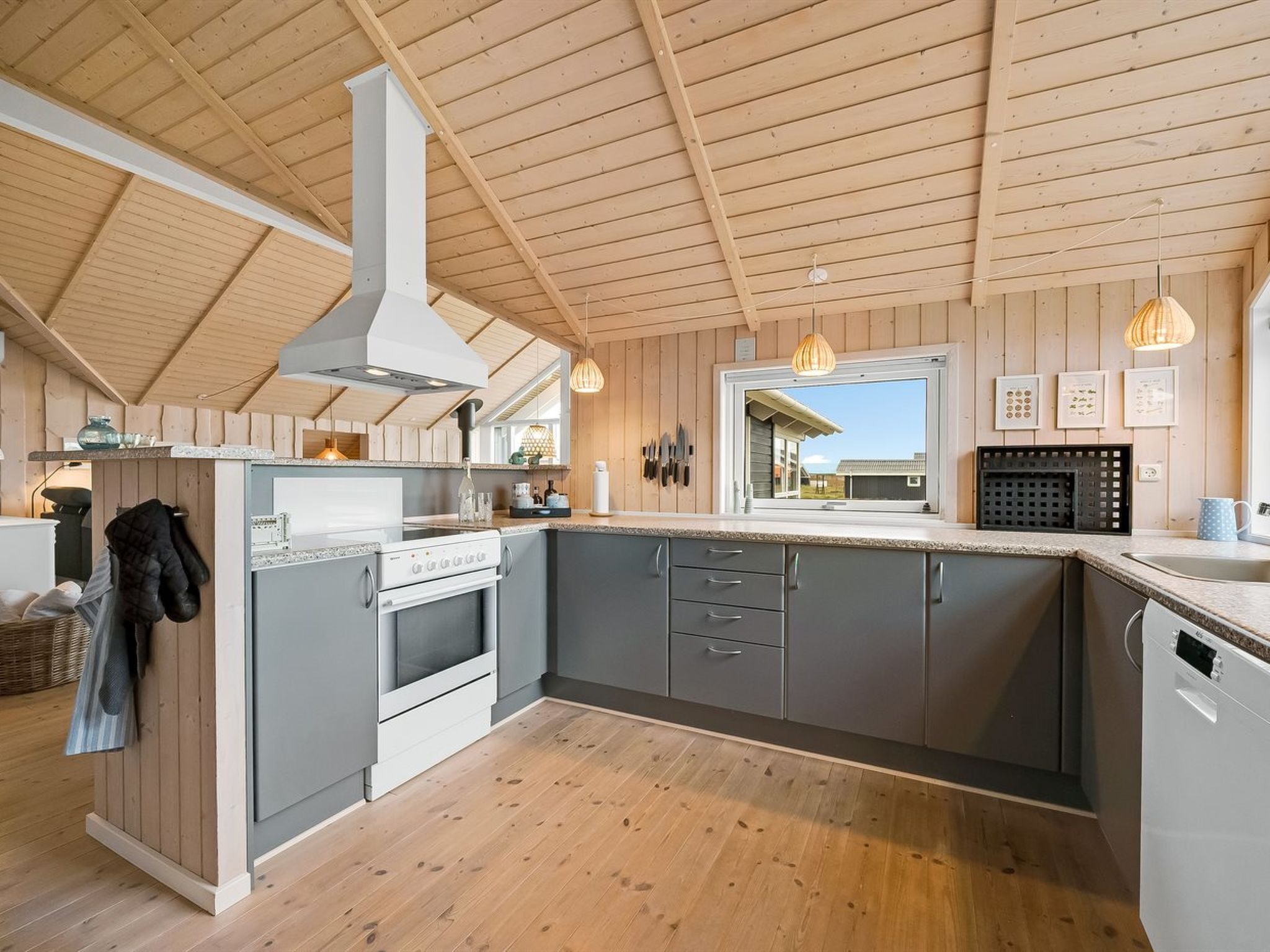 "Sochyeta" - 150m from the sea - Binnen