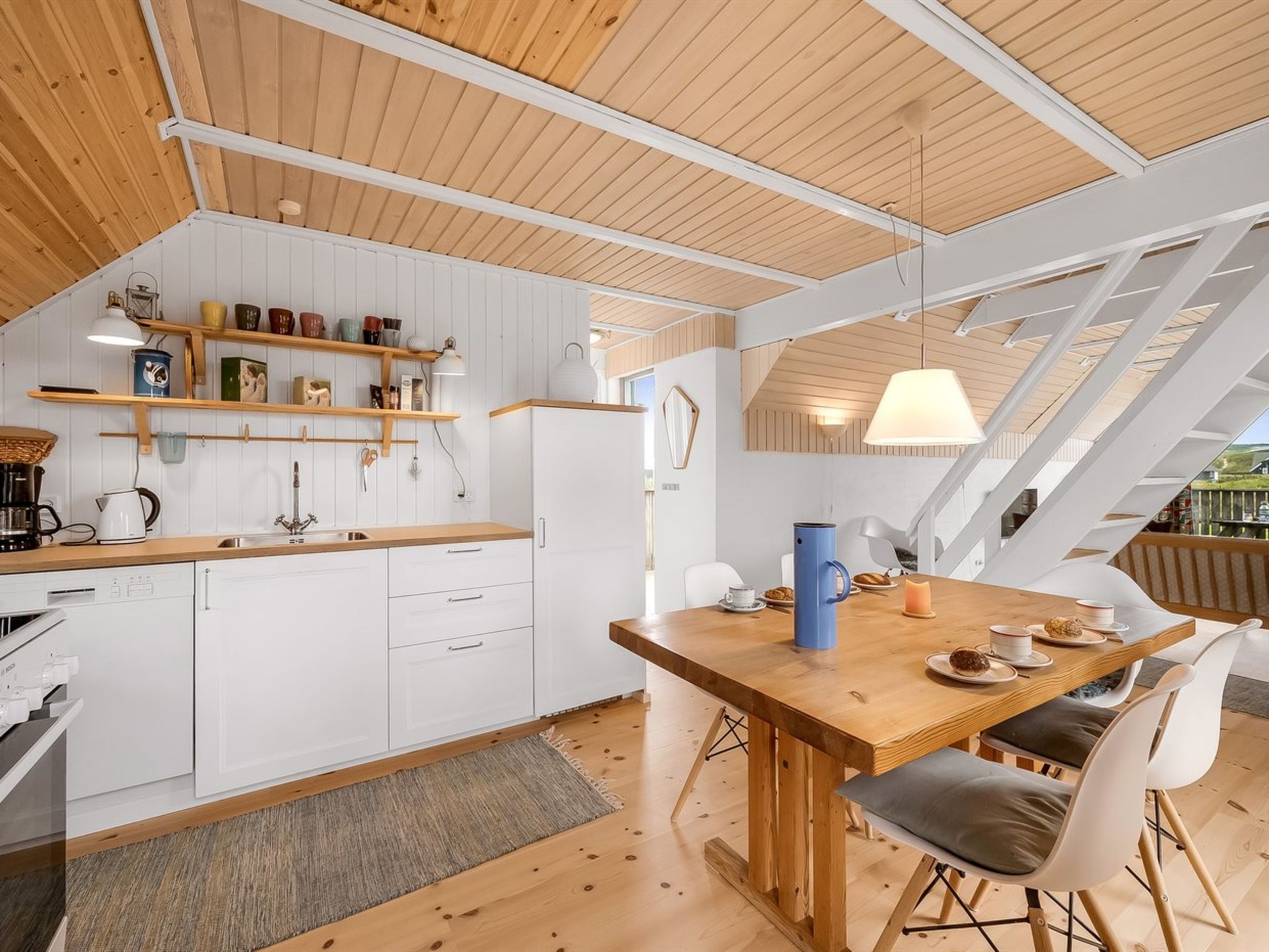 "Balthasar" - 200m from the sea - Binnen