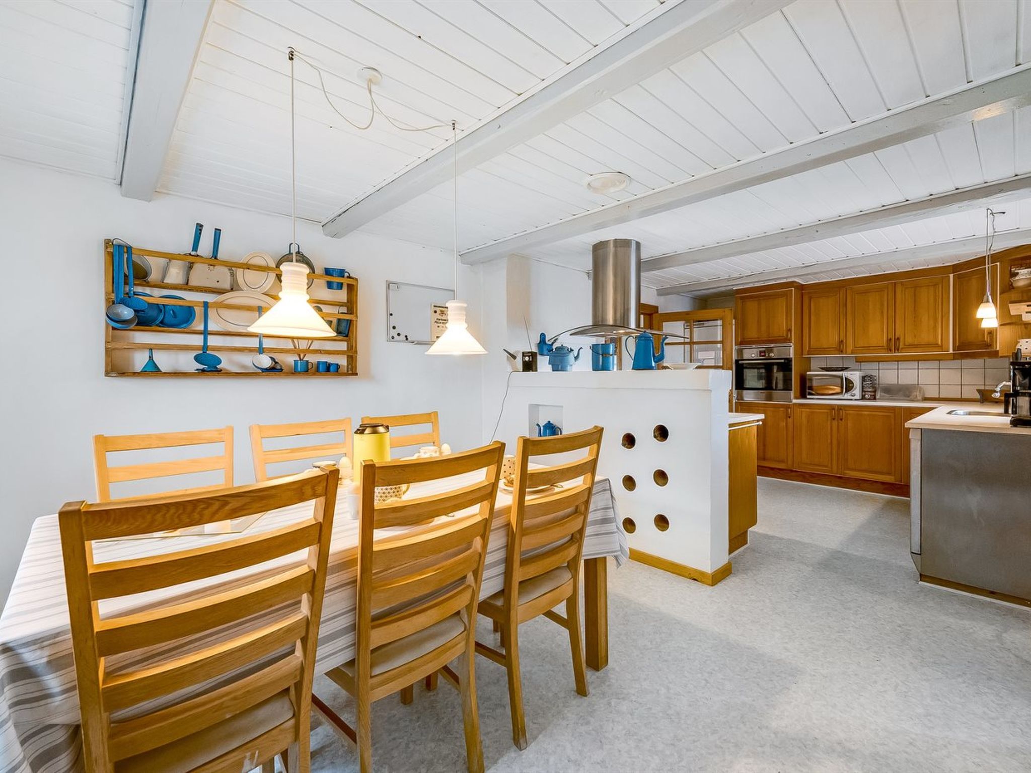 "Orvo" - 150m from the sea - Inside