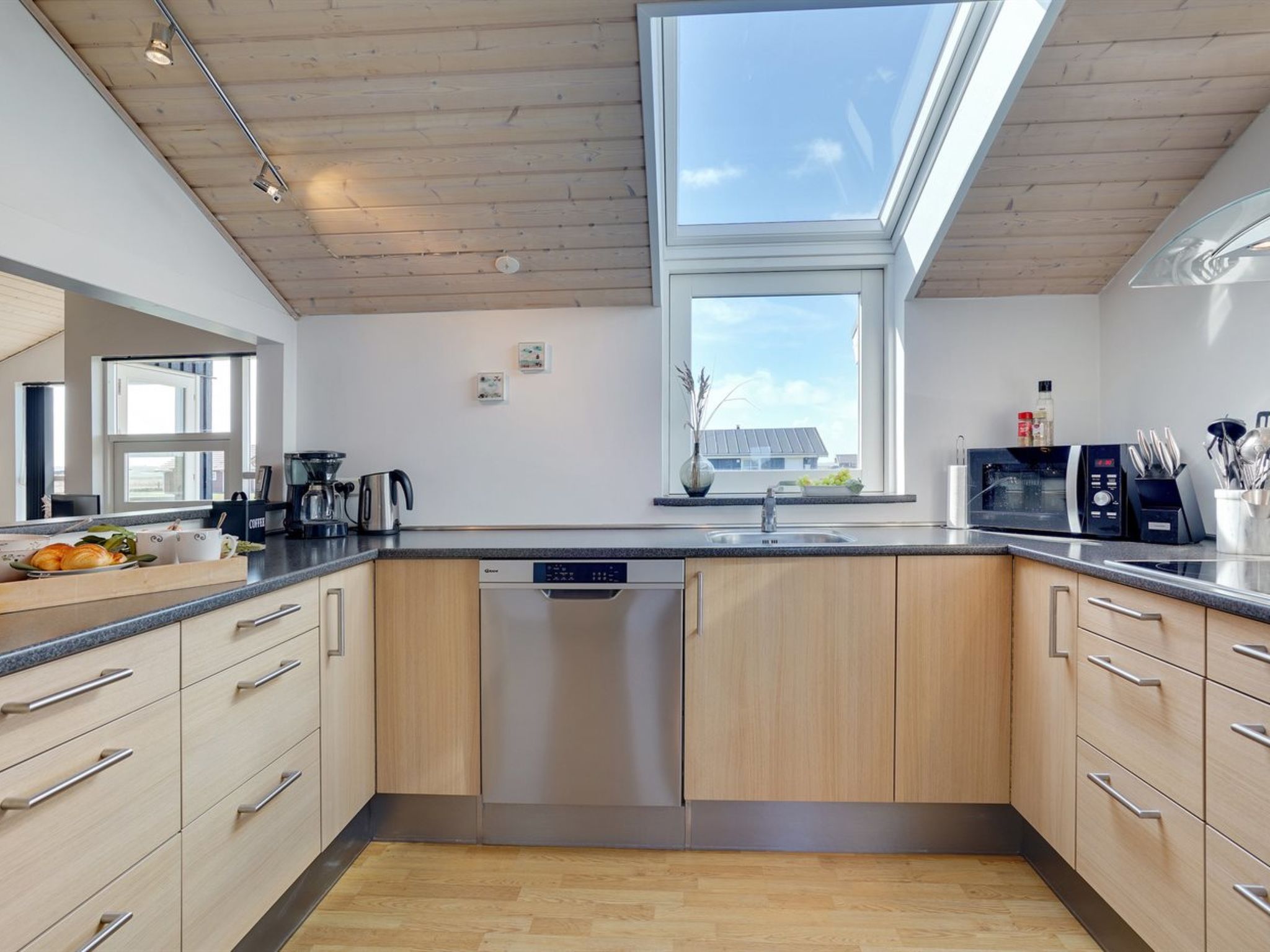 "Hildegunda" - 950m from the sea - Binnen
