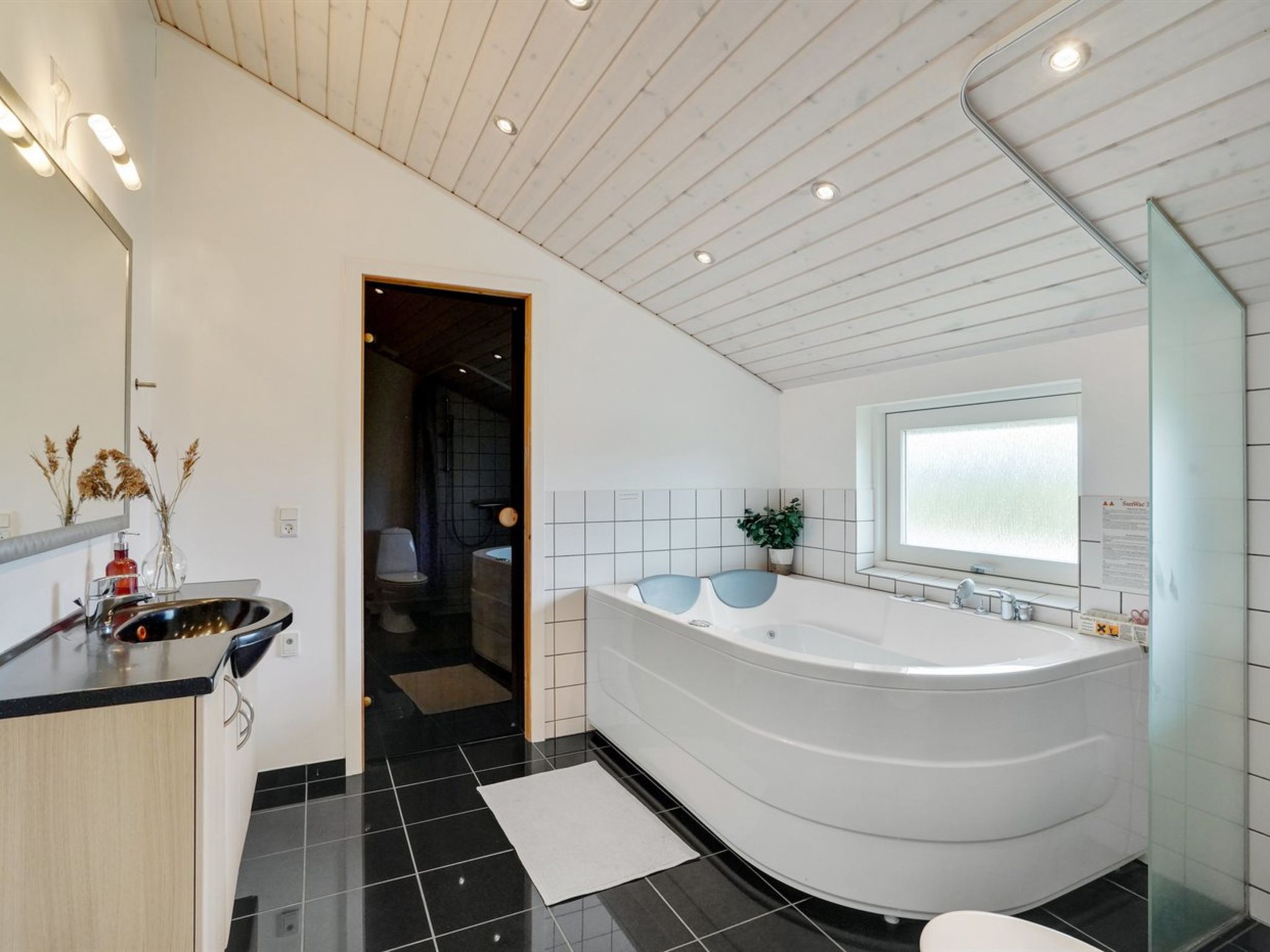 "Hildegunda" - 950m from the sea - Binnen