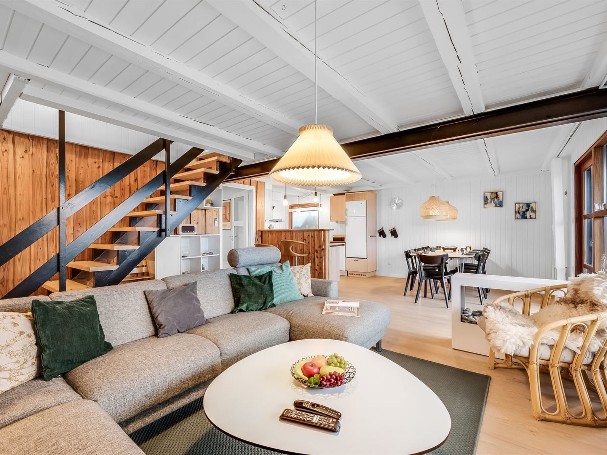 "Kristanna" - 150m from the sea-Binnen