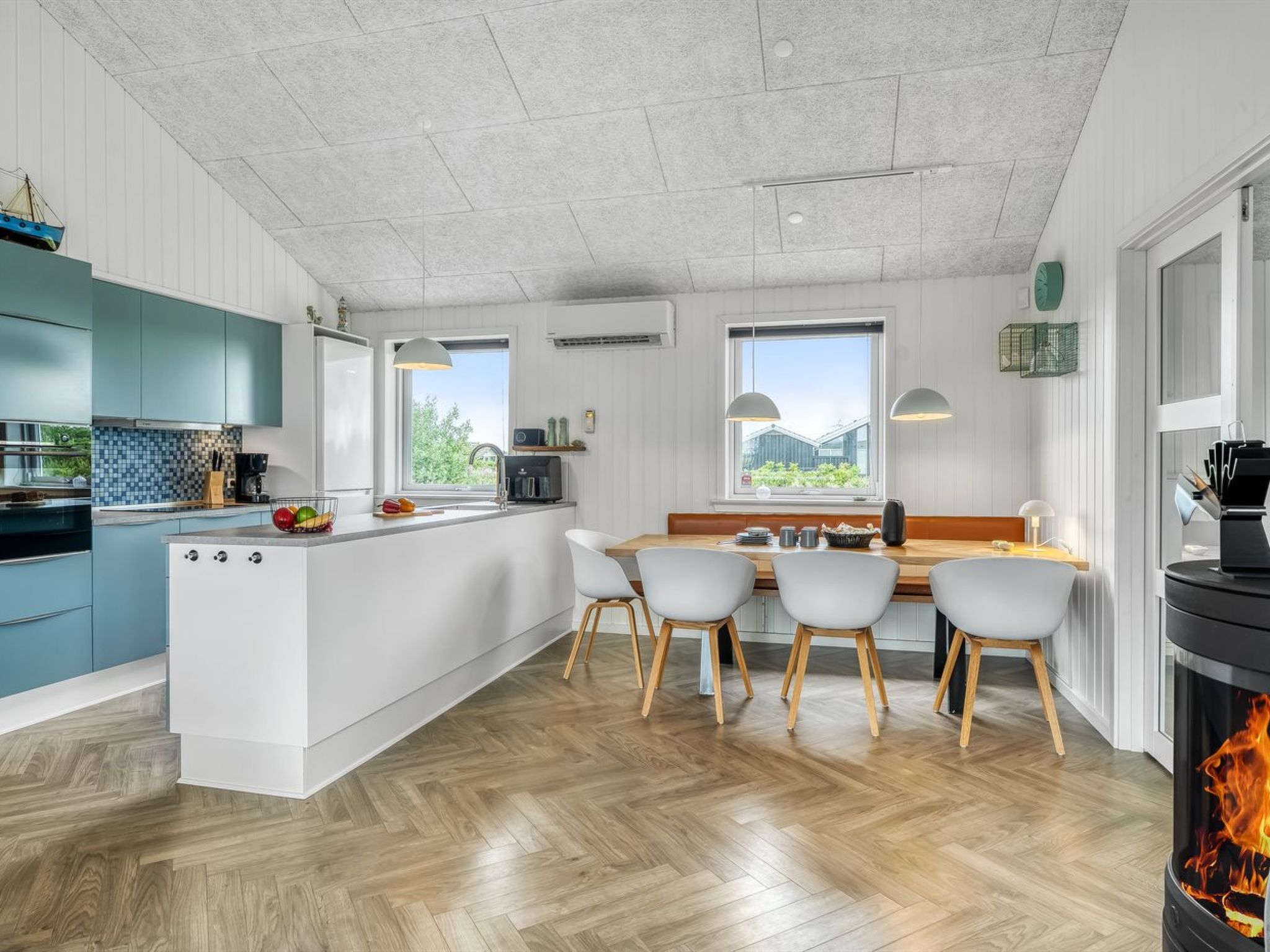 "Markku" - 400m from the sea - Binnen