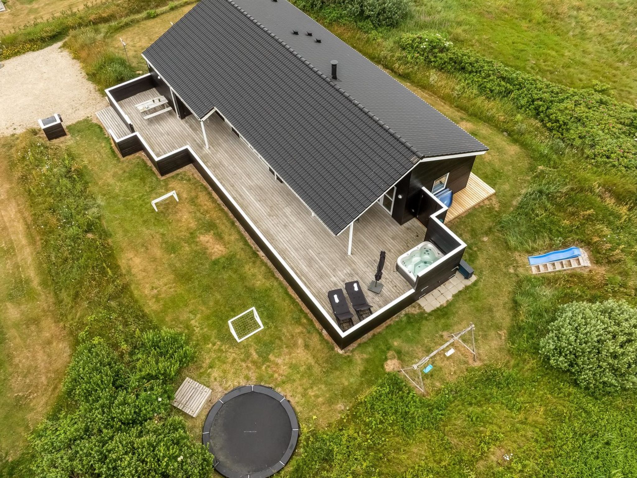 "Markku" - 400m from the sea - Buiten