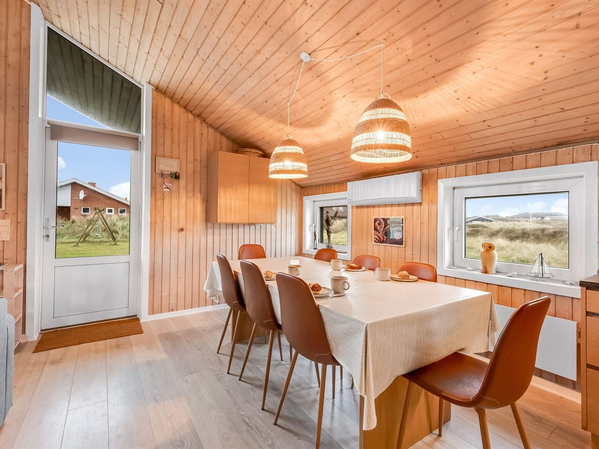 "Elnur" - 100m from the sea - Binnen