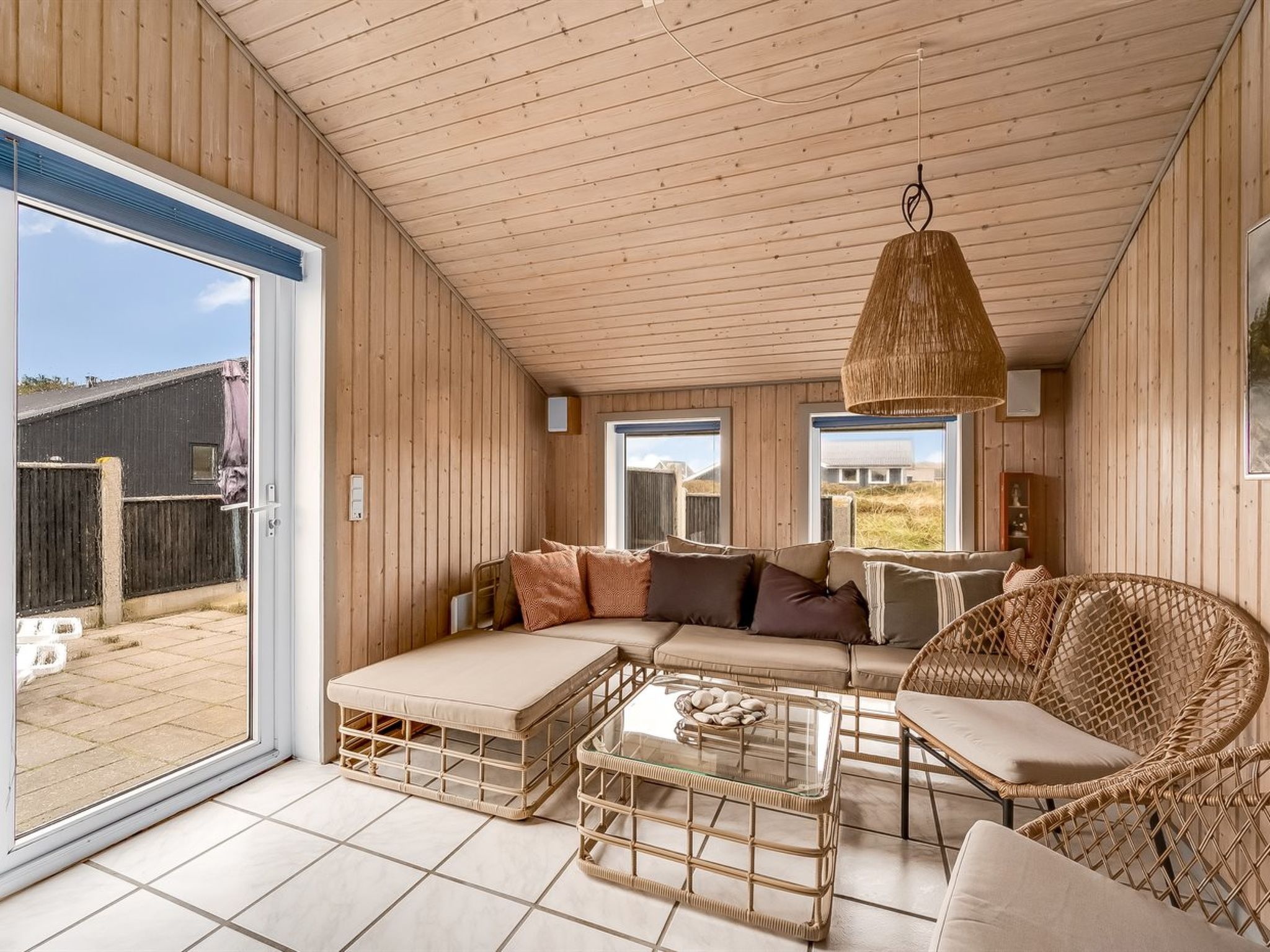 "Elnur" - 100m from the sea - Binnen