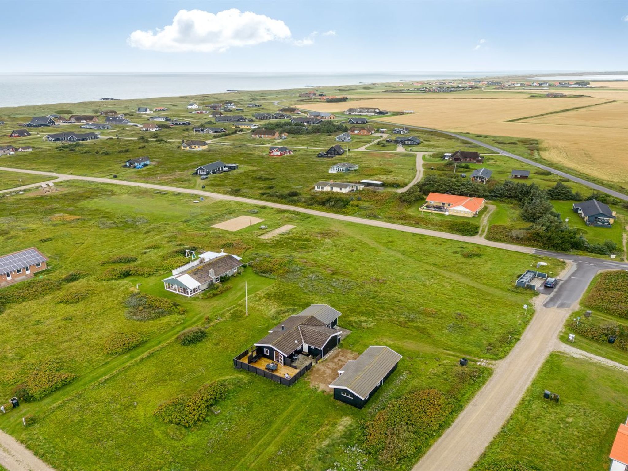 "Viveka" - 500m from the sea - Buiten