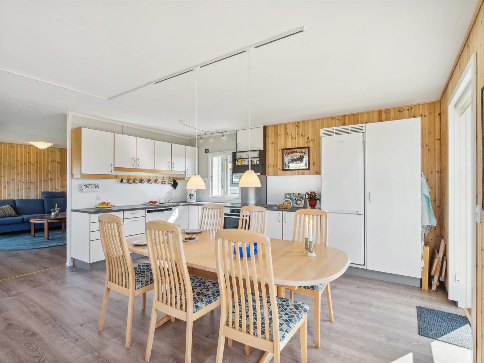 "Viveka" - 500m from the sea