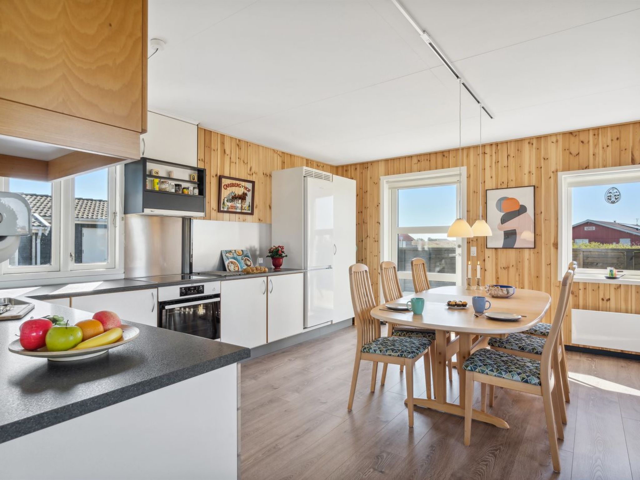 "Viveka" - 500m from the sea