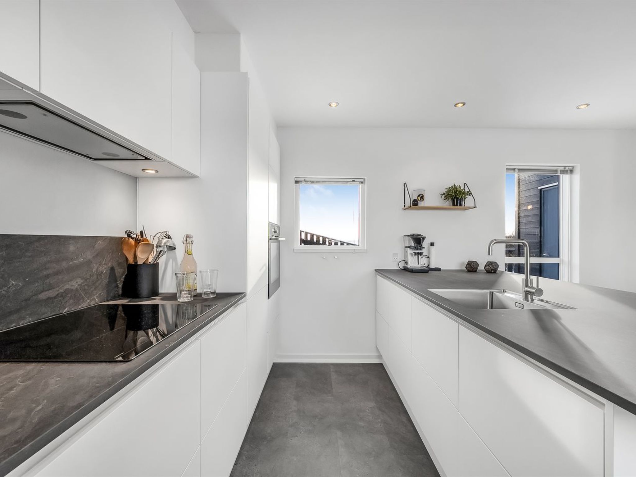 "Damaskin" - 300m from the sea-Binnen