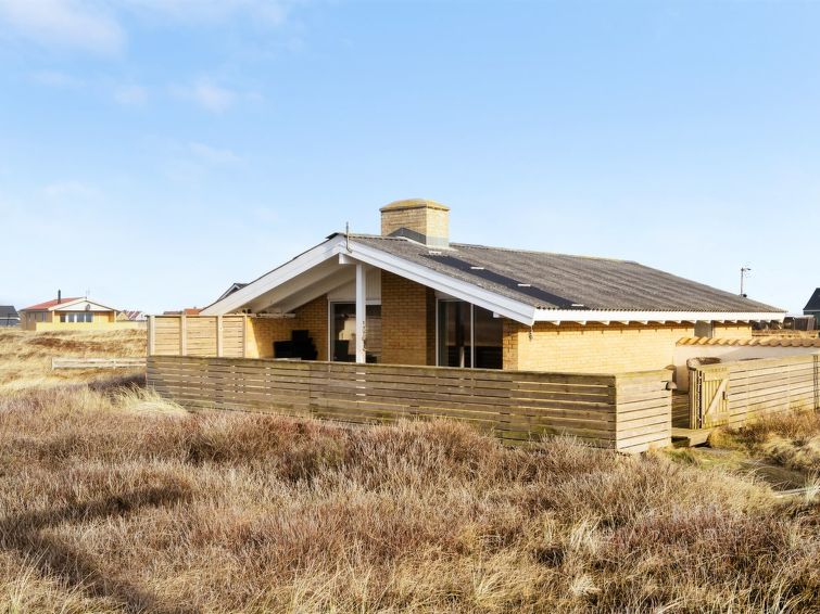 Search and Stay destination Harboøre, Denmark from . "Vojkan" - 100m from the sea in Western Jutland