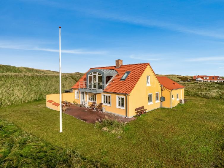 Search and Stay destination Harboøre, Denmark from . "Ali" - 75m from the sea in Western Jutland