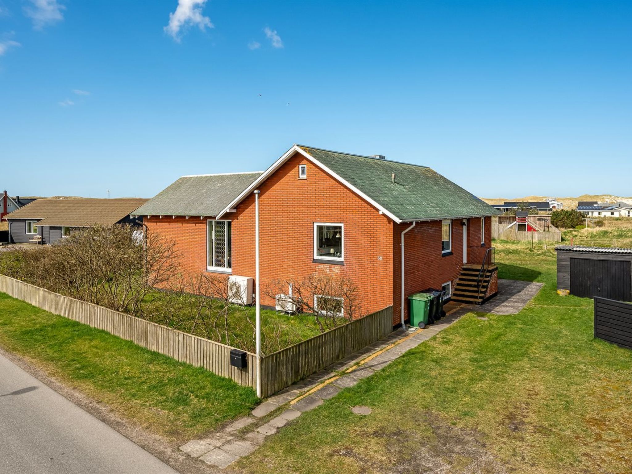 "Hilppa" - 400m from the sea - Buiten