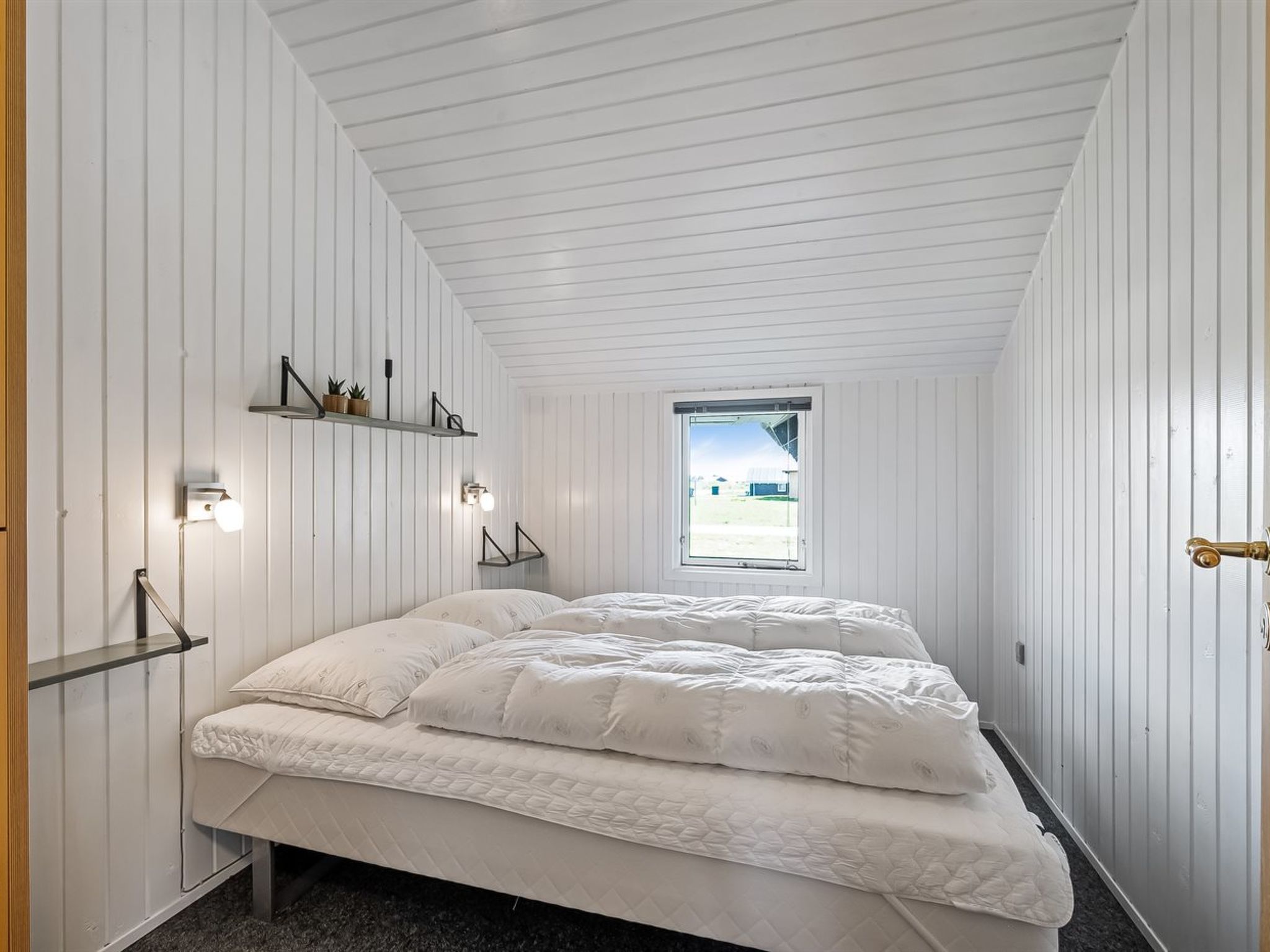 "Emppu" - 250m from the sea - Binnen
