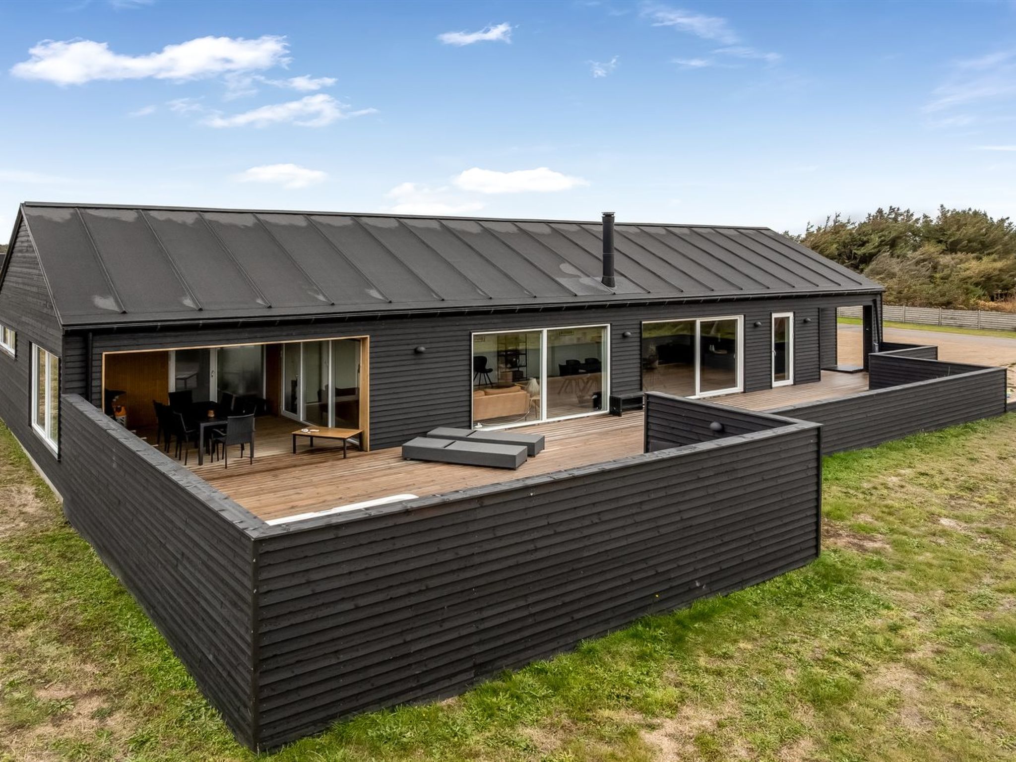 "Dreng" - 300m from the sea-Buiten