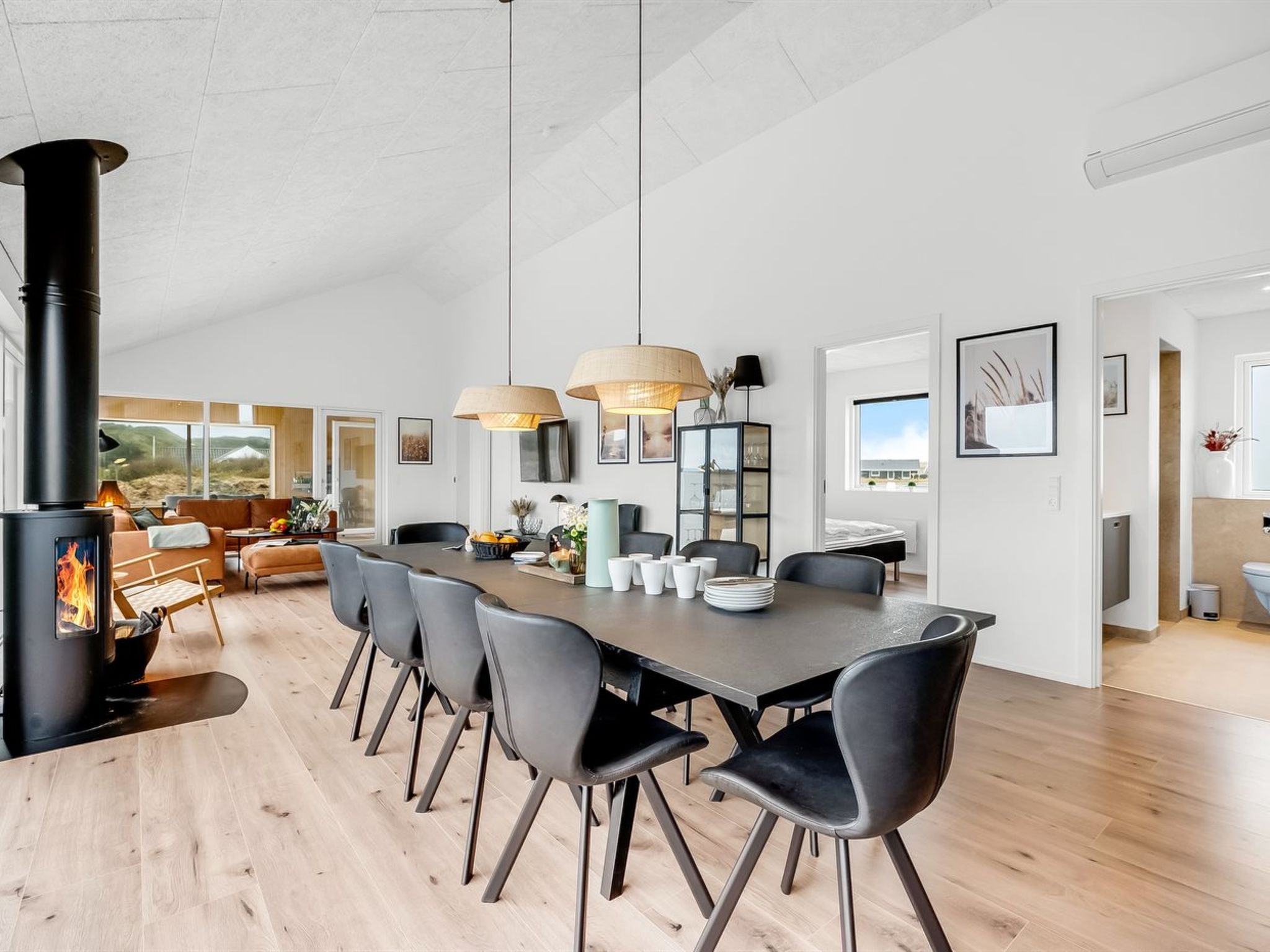 "Dreng" - 300m from the sea - Binnen
