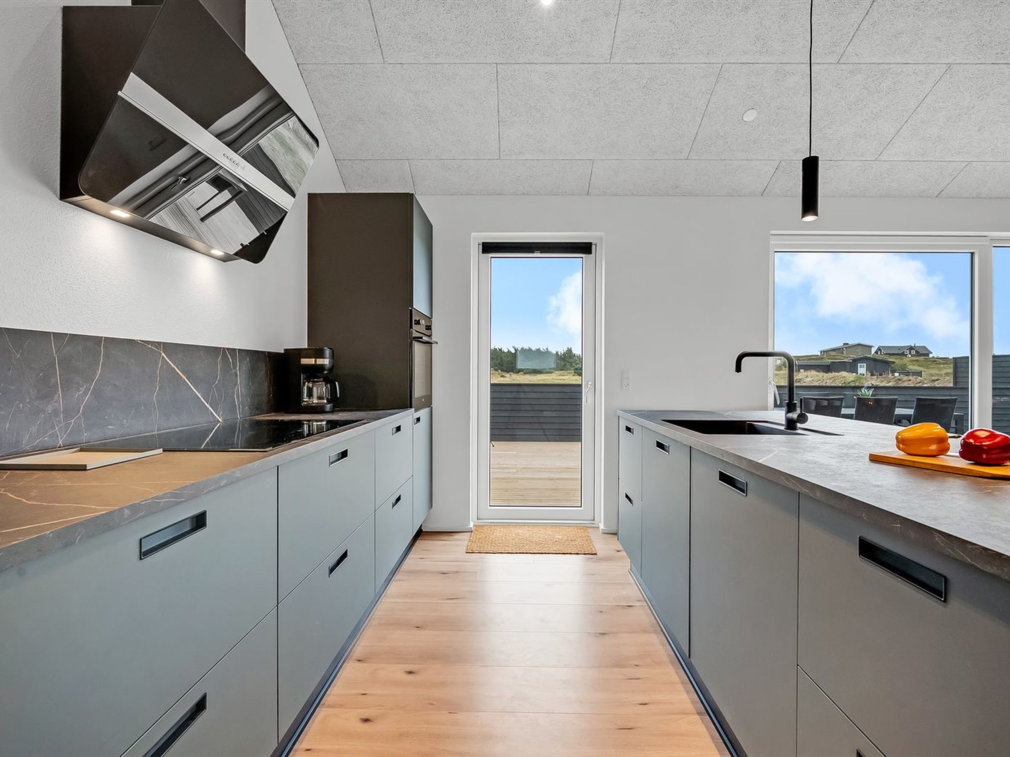 "Dreng" - 300m from the sea - Binnen