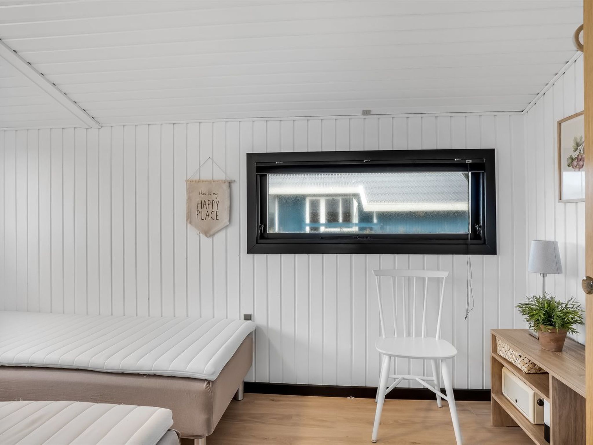 "Waghn" - 250m from the sea-Inside