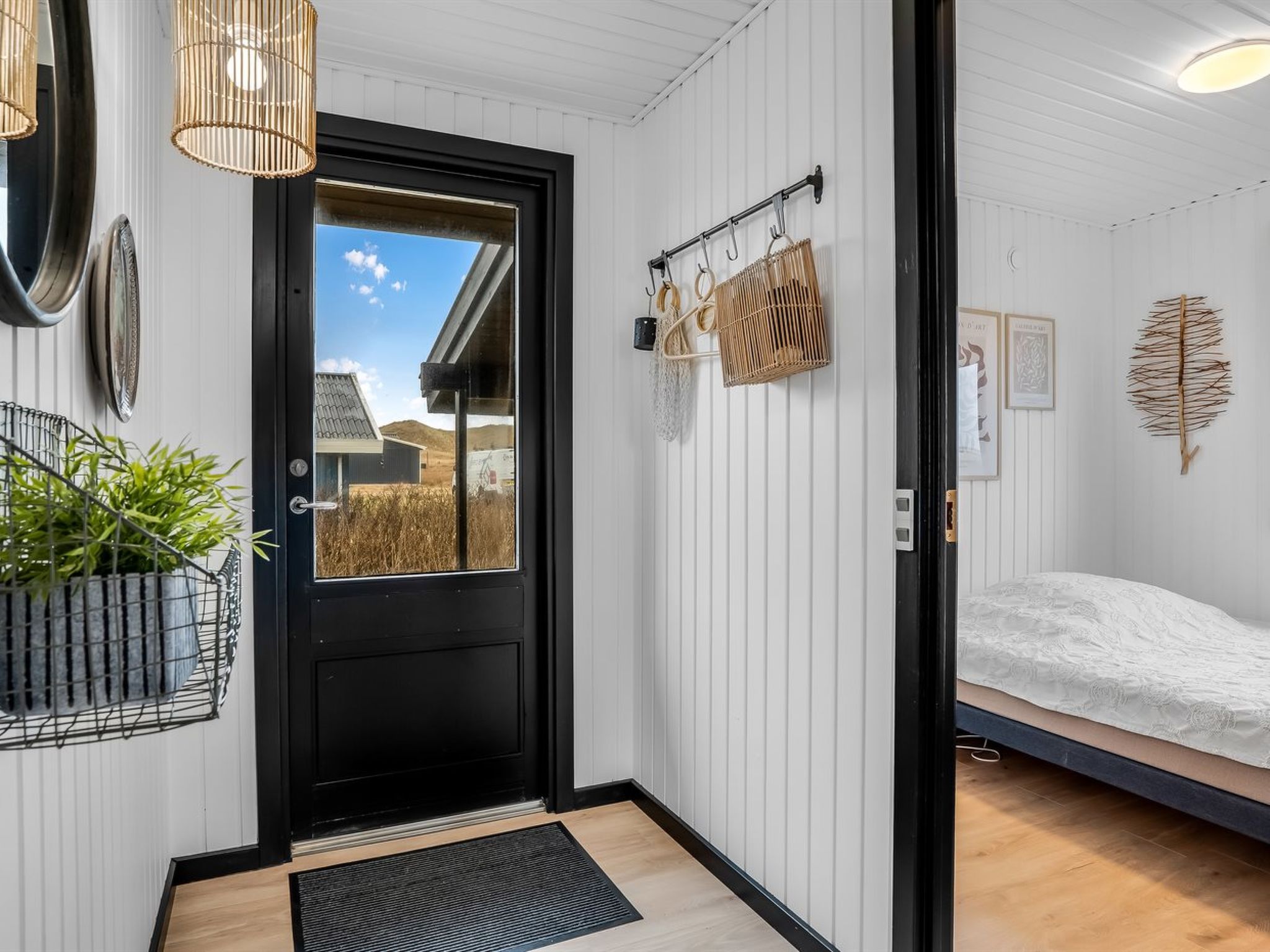 "Waghn" - 250m from the sea-Inside
