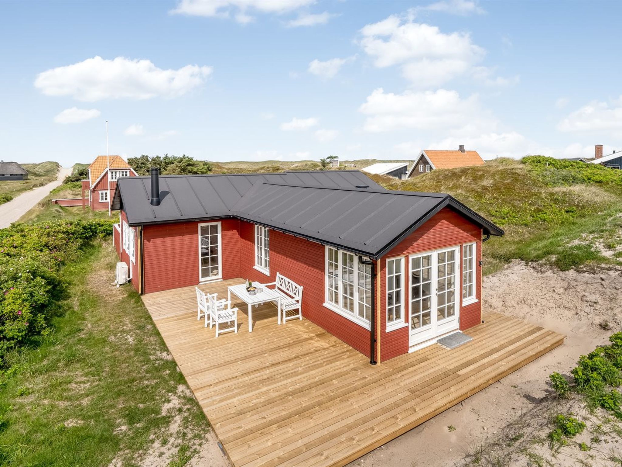 "Thine" - 250m from the sea - Buiten