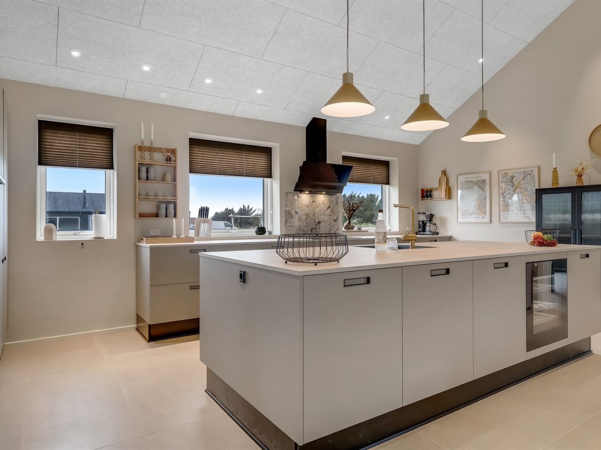 "Konrad" -  from the sea-Binnen