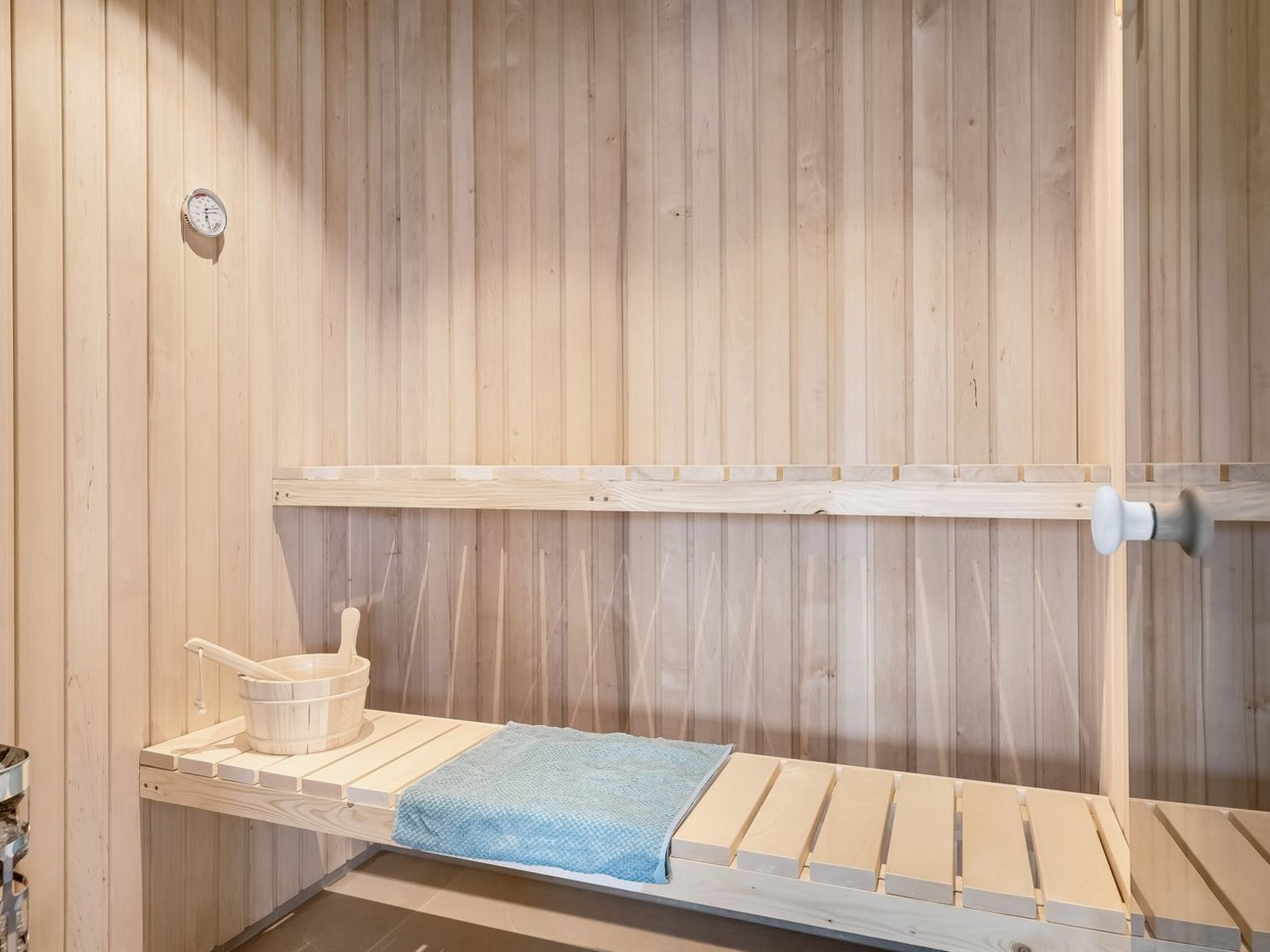 "Konrad" -  from the sea-Binnen