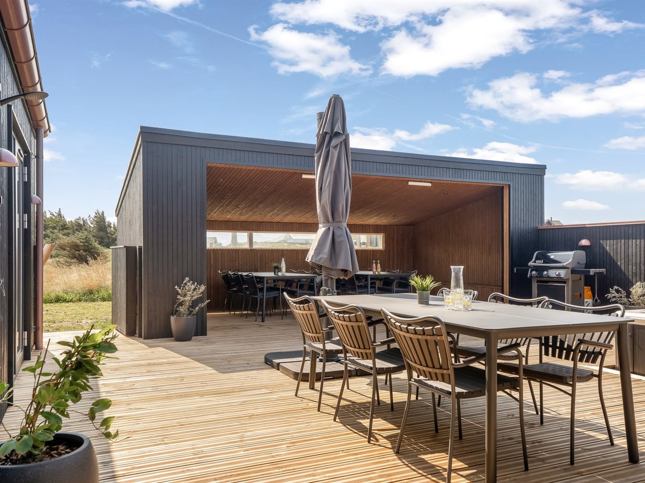 "Konrad" -  from the sea-Buiten