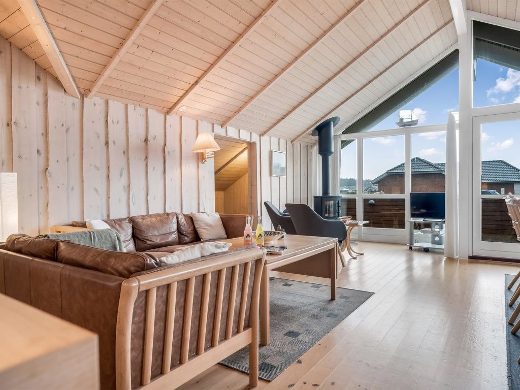 'Bruse' - 200m from the sea