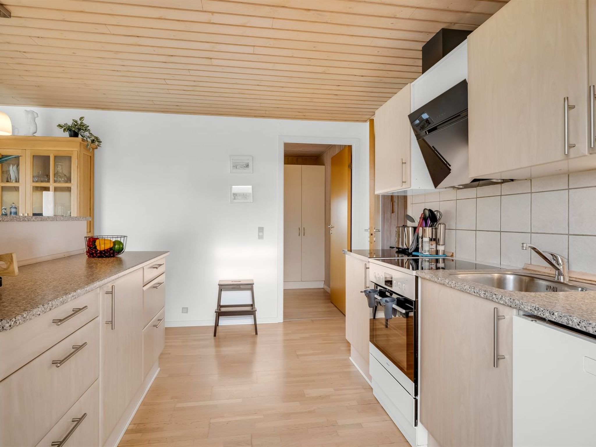 "Aarthi" - 300m from the sea - Inside
