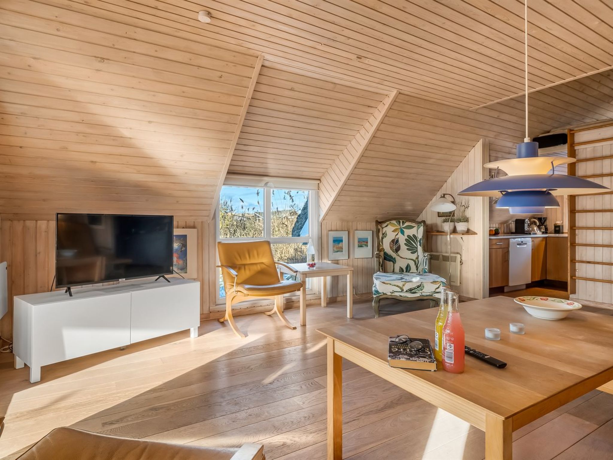 "Oskar" - 300m from the sea - Binnen