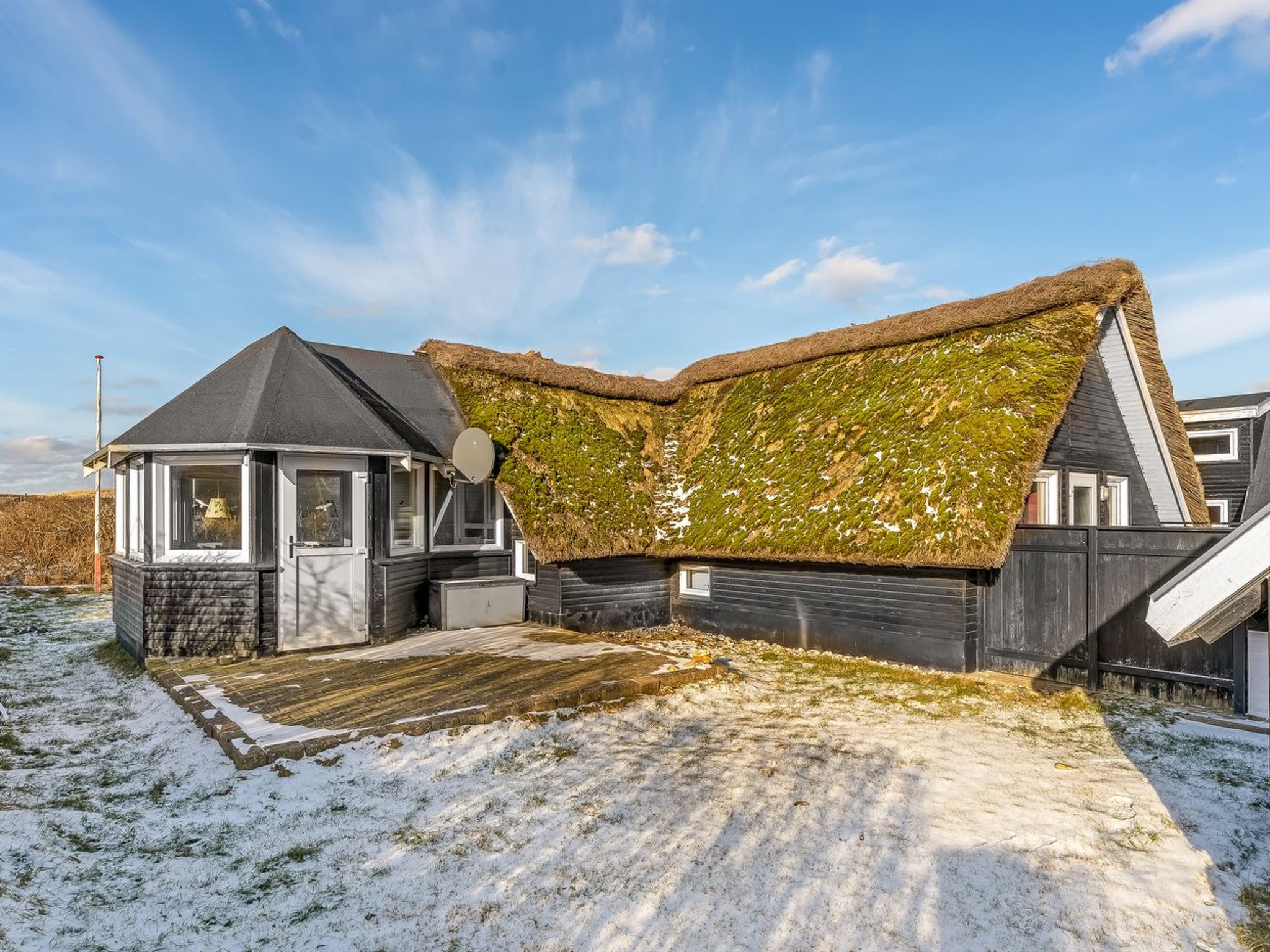 "Oskar" - 300m from the sea - Buiten