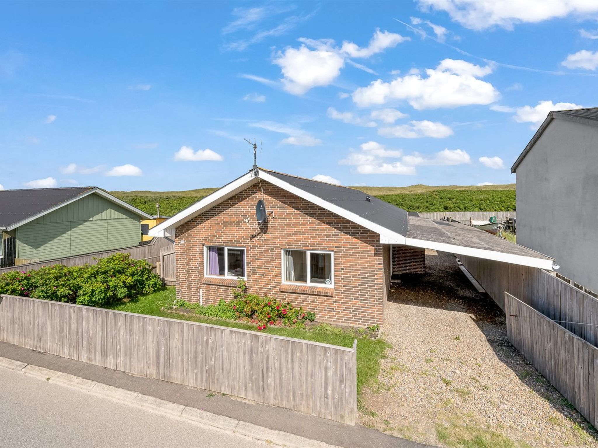 "Heming" - 100m from the sea - Outside