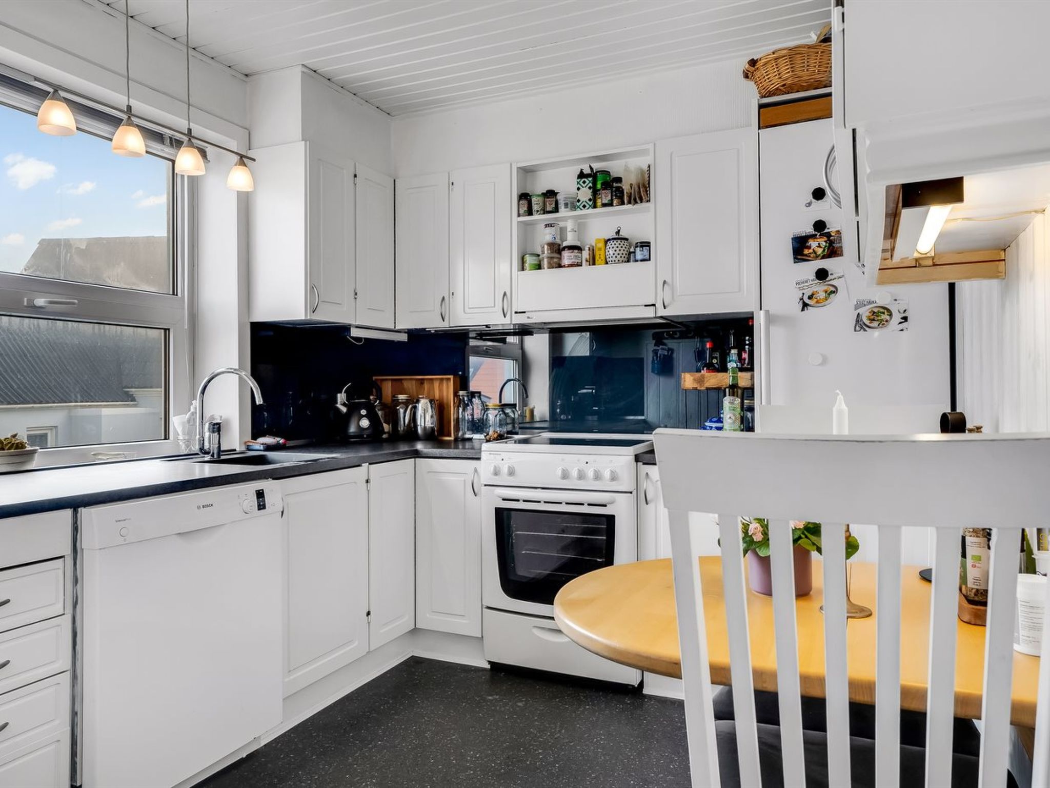 "Bondi" - 150m from the sea - Binnen