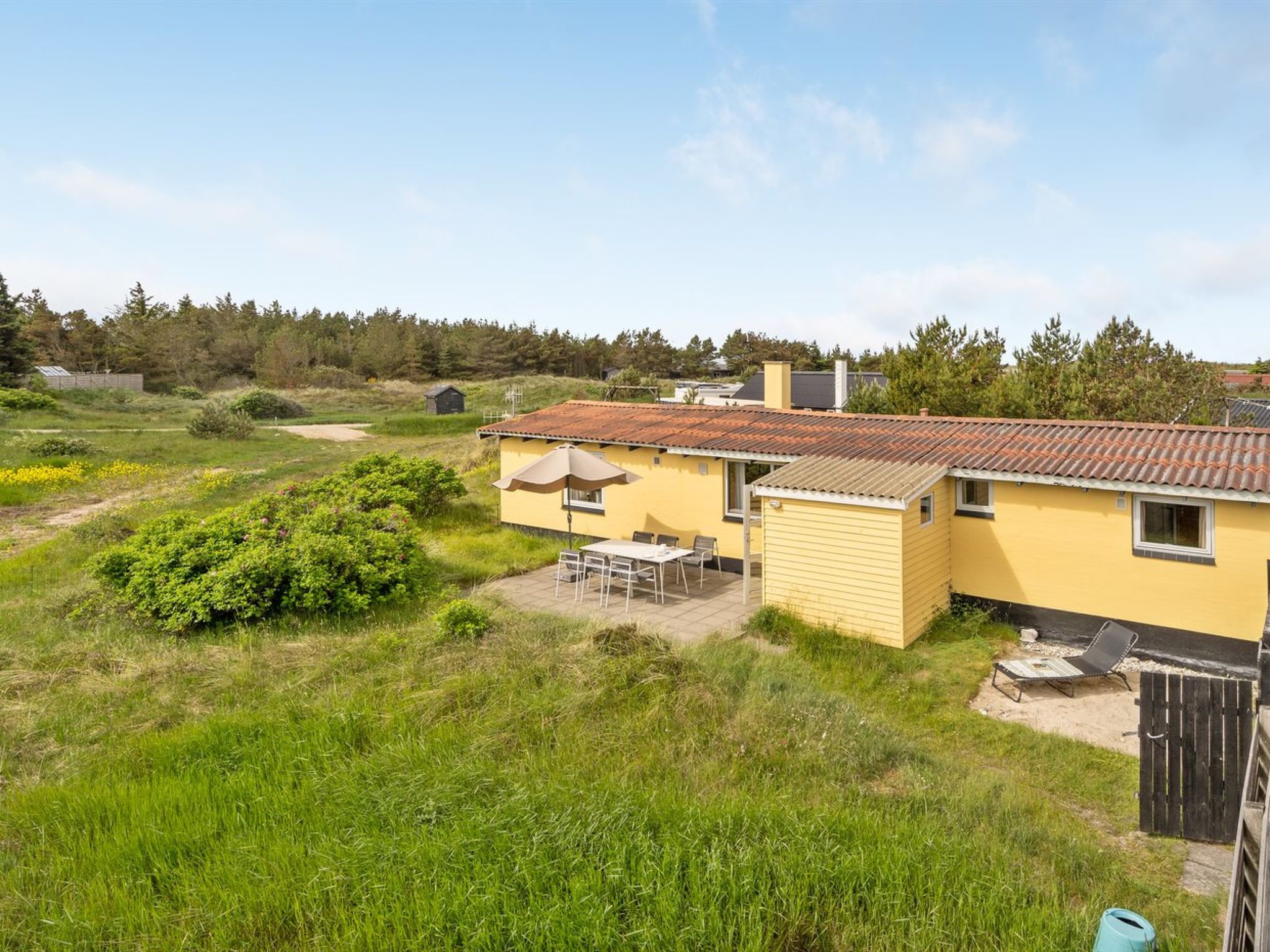 "Suki" - 650m from the sea
