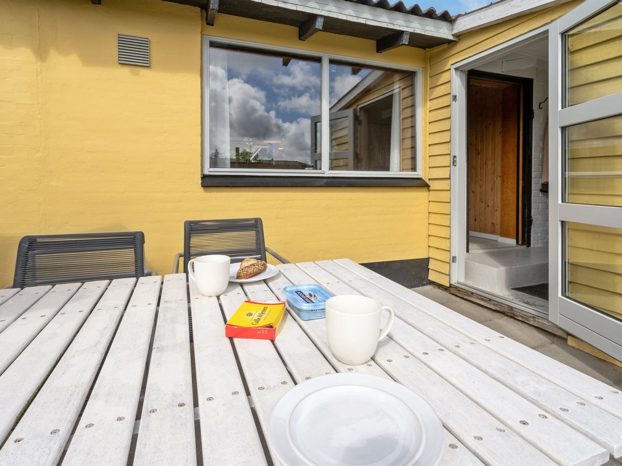 "Suki" - 650m from the sea - Buiten