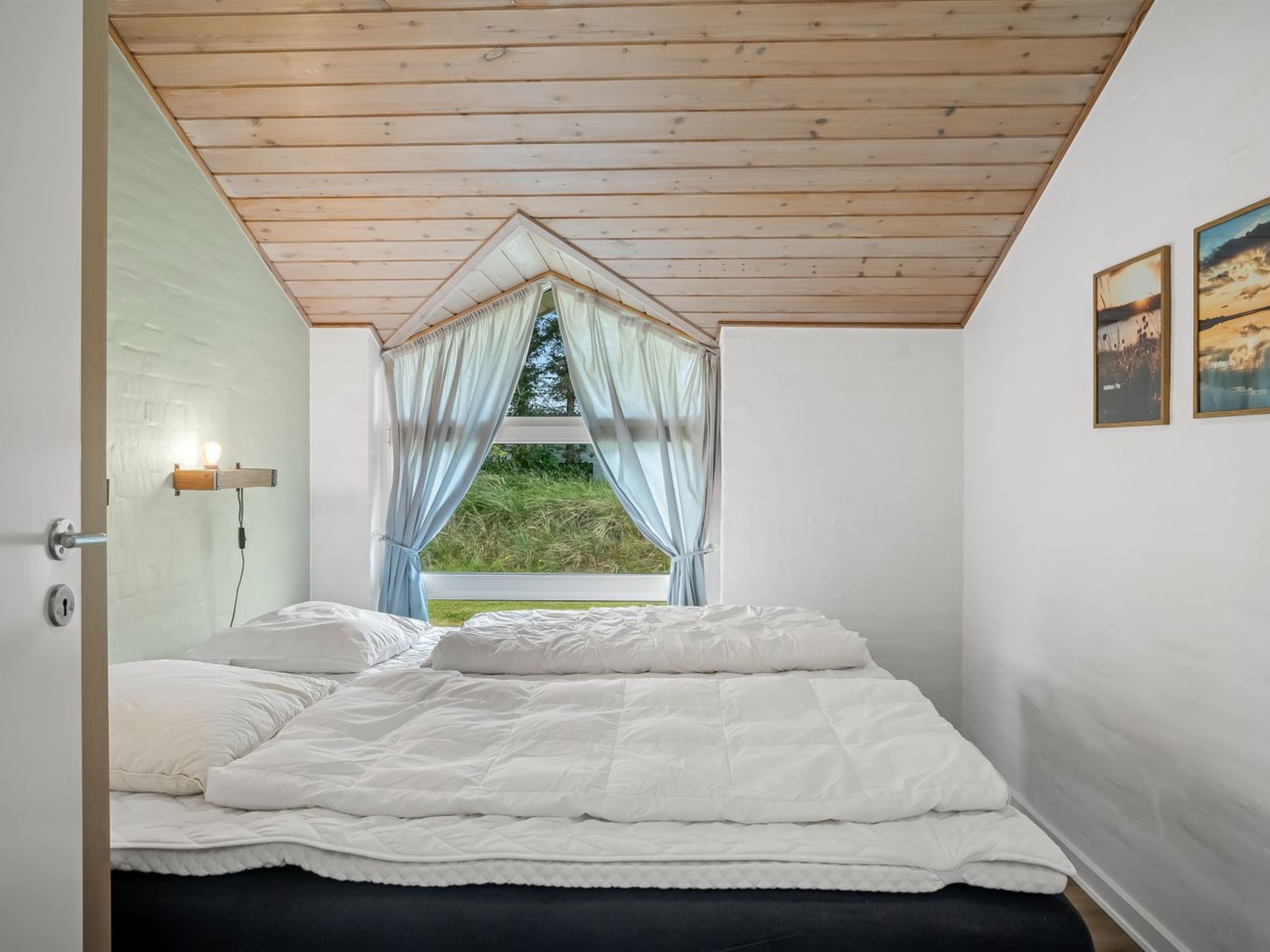 "Hariet" - 600m from the sea - Inside