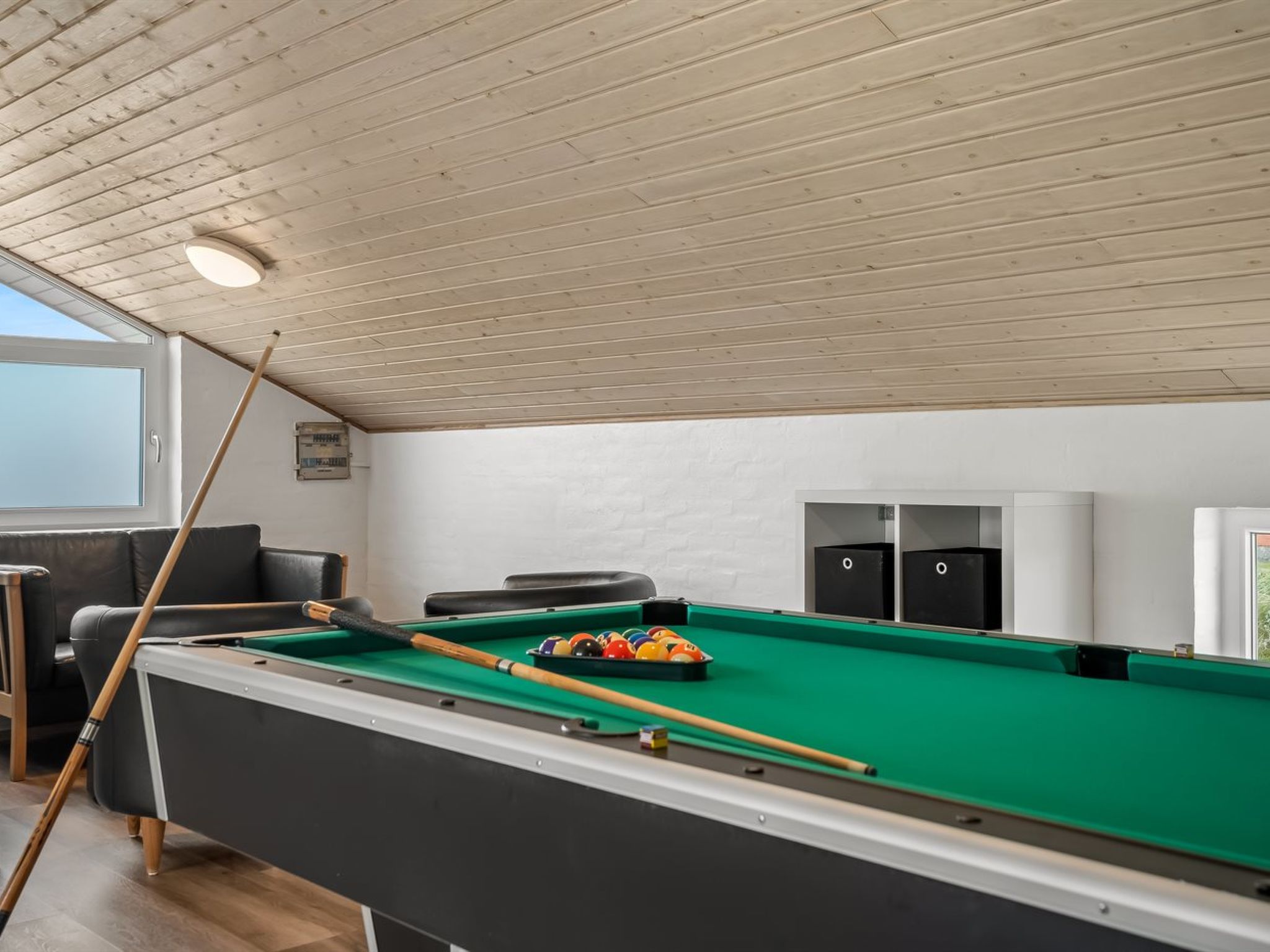 "Hariet" - 600m from the sea - Inside